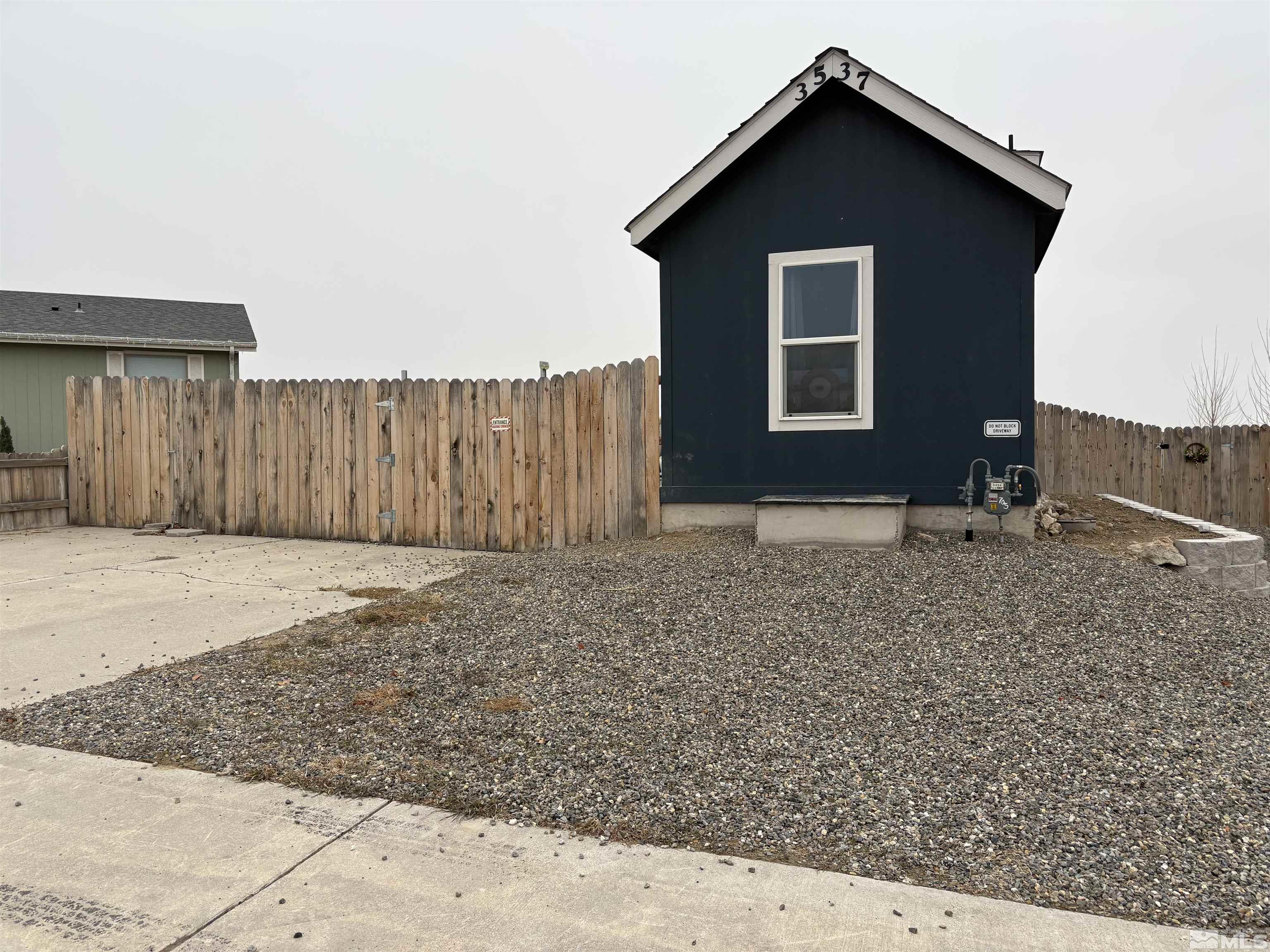 3537 Crown Royal Property Photo 1