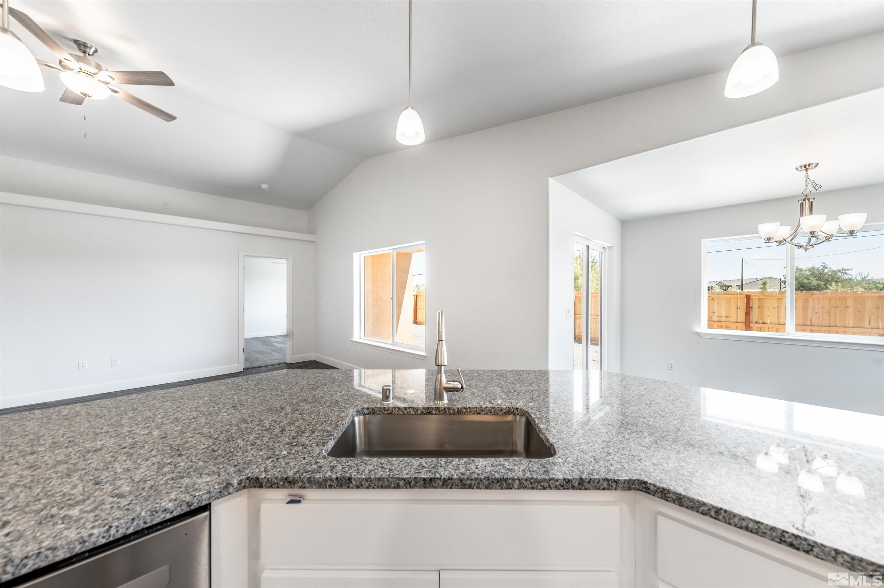850 Great Basin Ln Property Photo 13