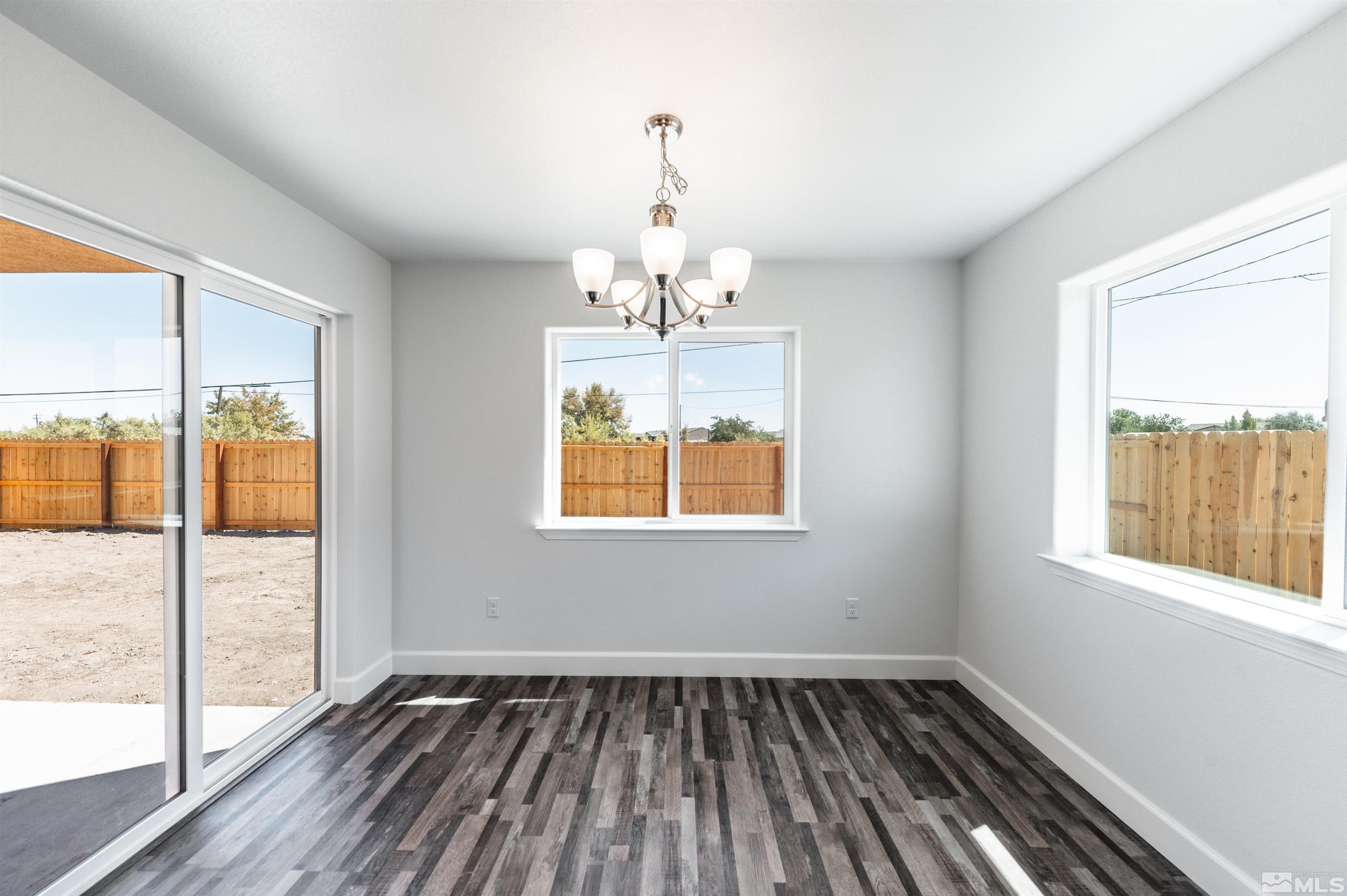 850 Great Basin Ln Property Photo 16