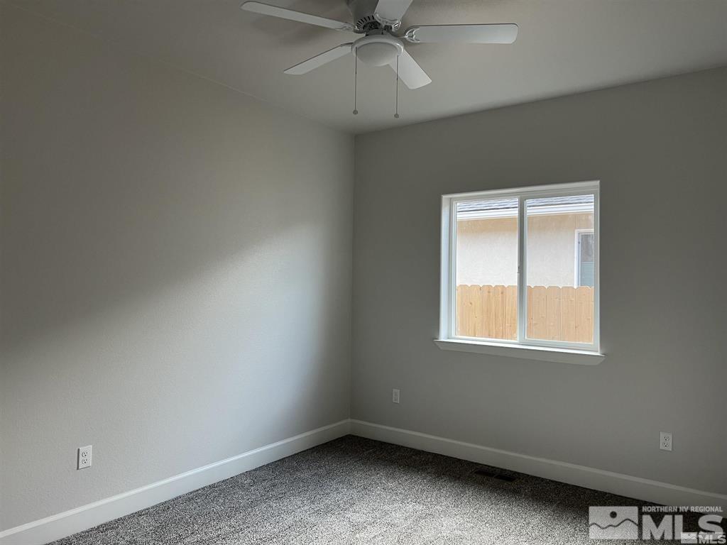 858 Great Basin Ln Property Photo 9