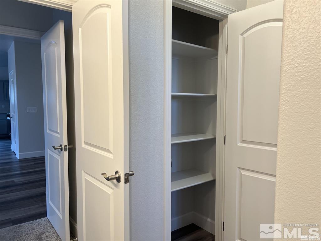 858 Great Basin Ln Property Photo 10