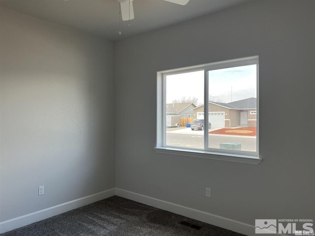 858 Great Basin Ln Property Photo 11