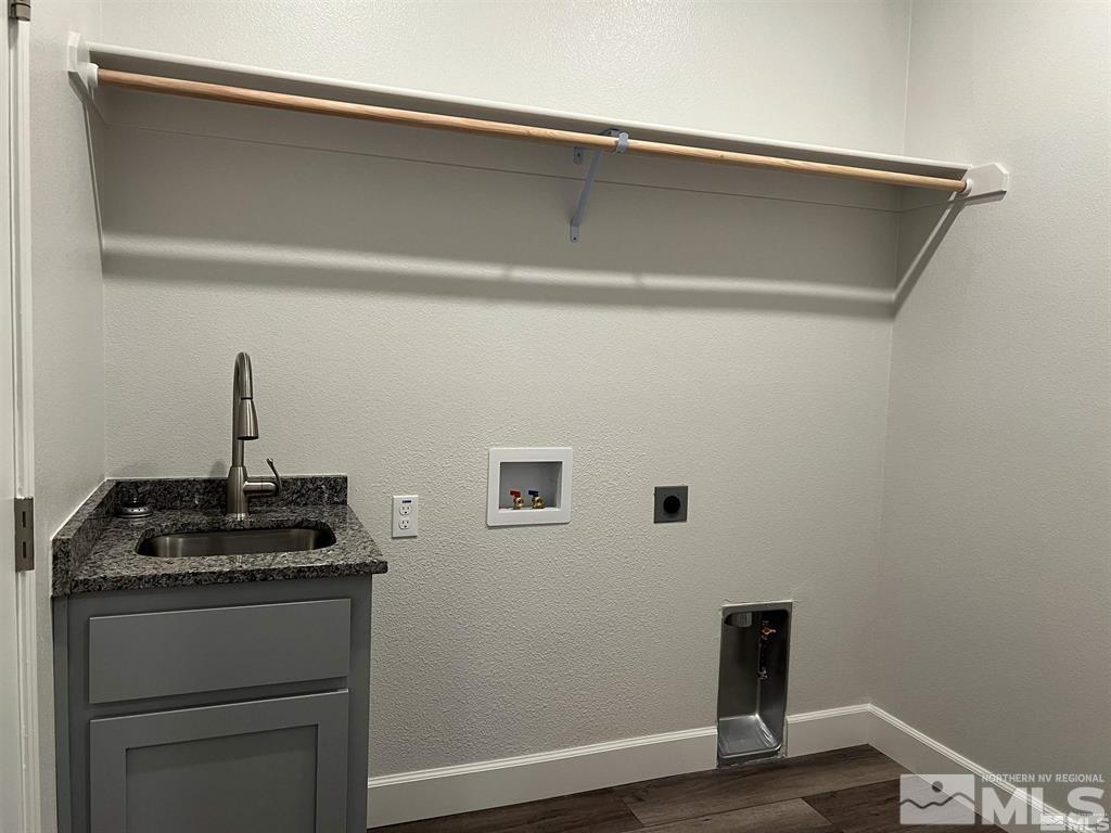 858 Great Basin Ln Property Photo 12