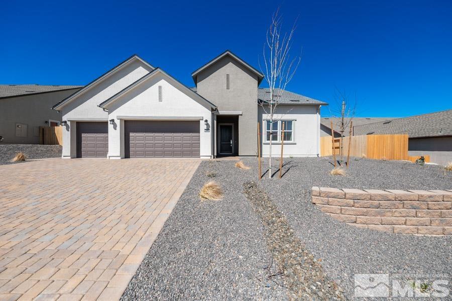 2989 Murrelet Way Property Photo 1