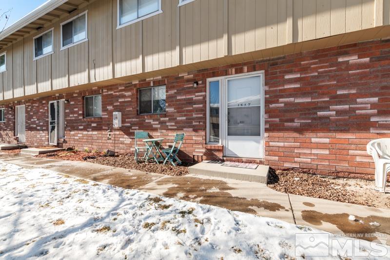 1317 N Lompa Ln Property Photo 1