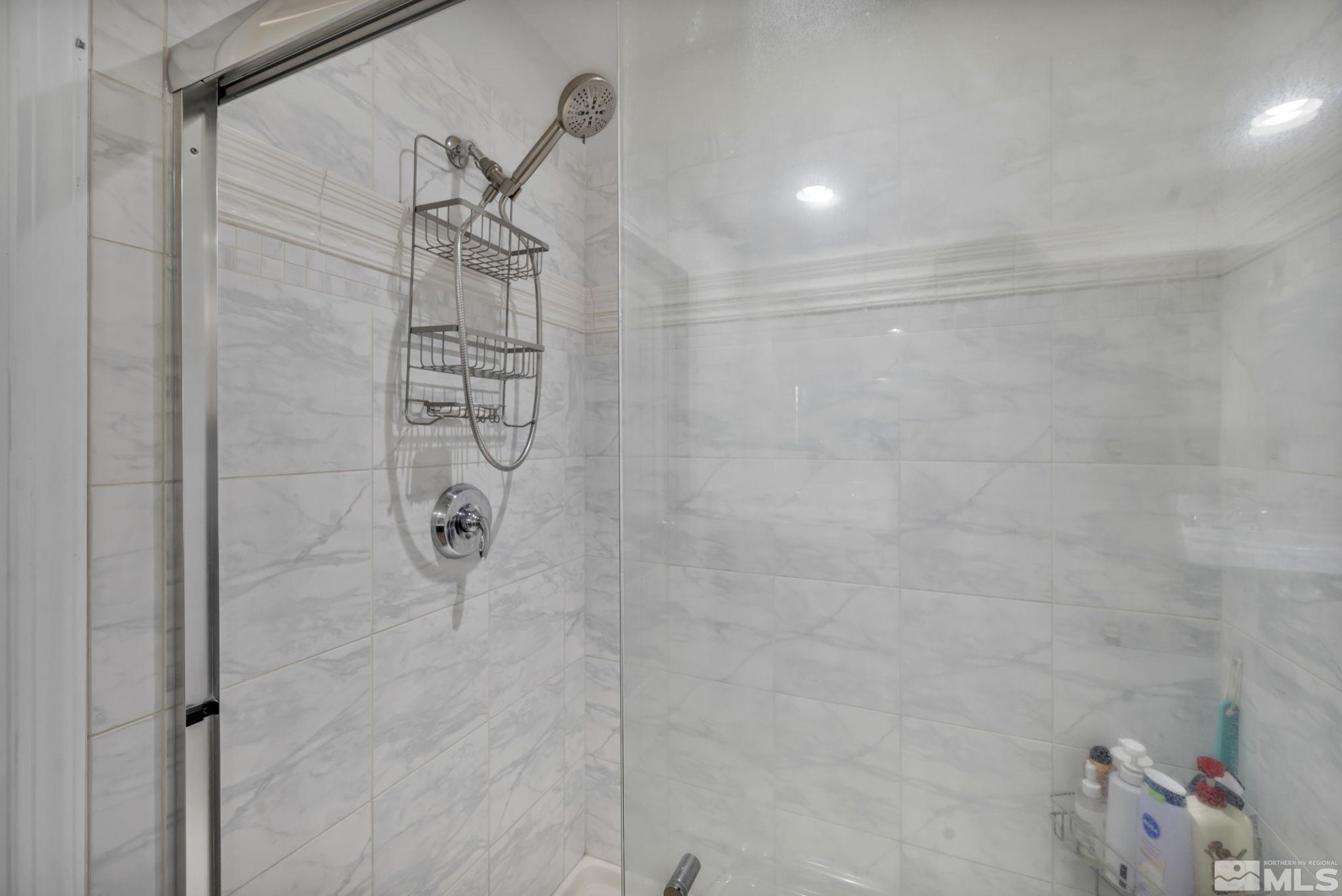 10895 Serratina Dr Property Photo 21