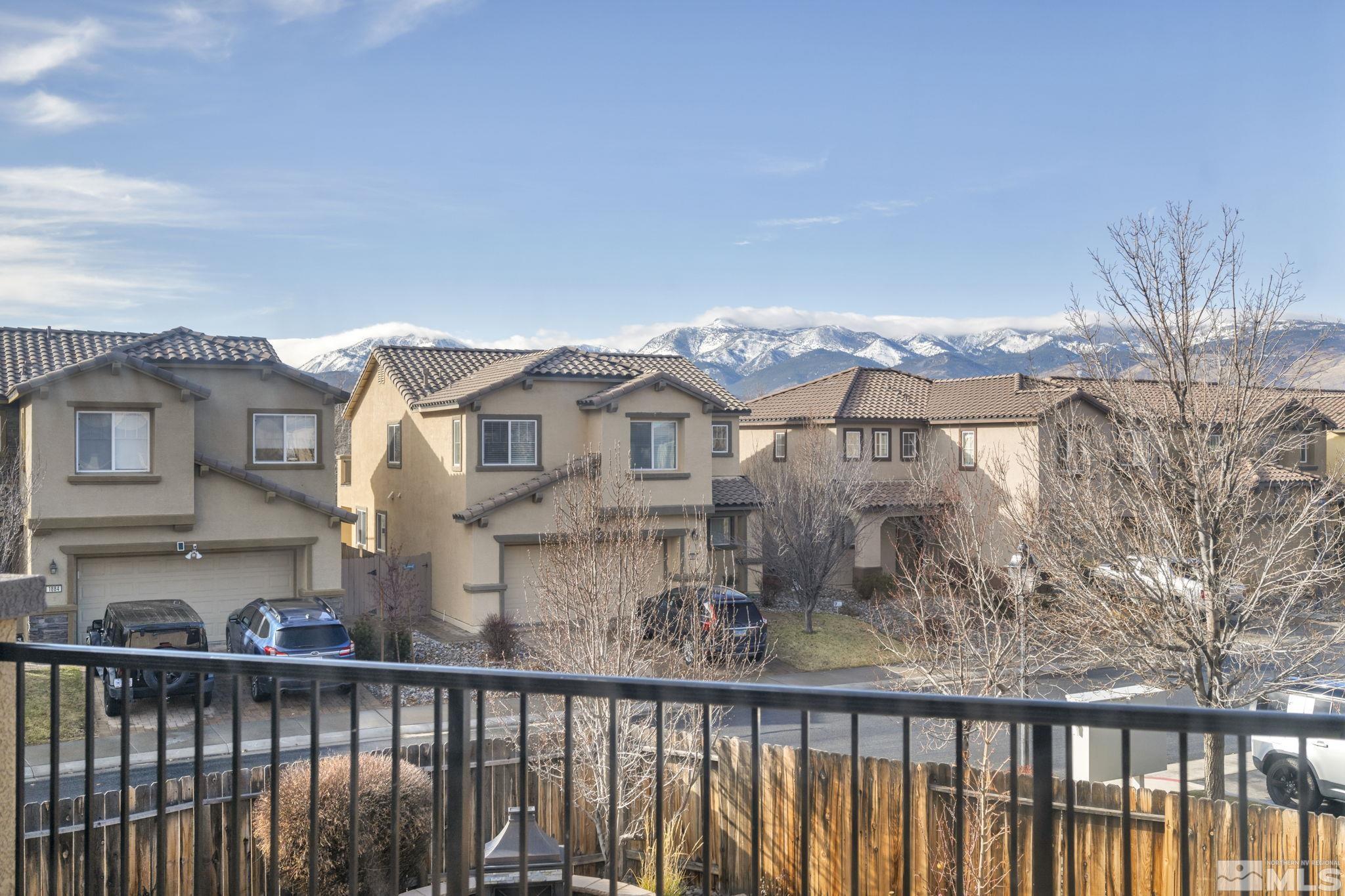 10895 Serratina Dr Property Photo 31