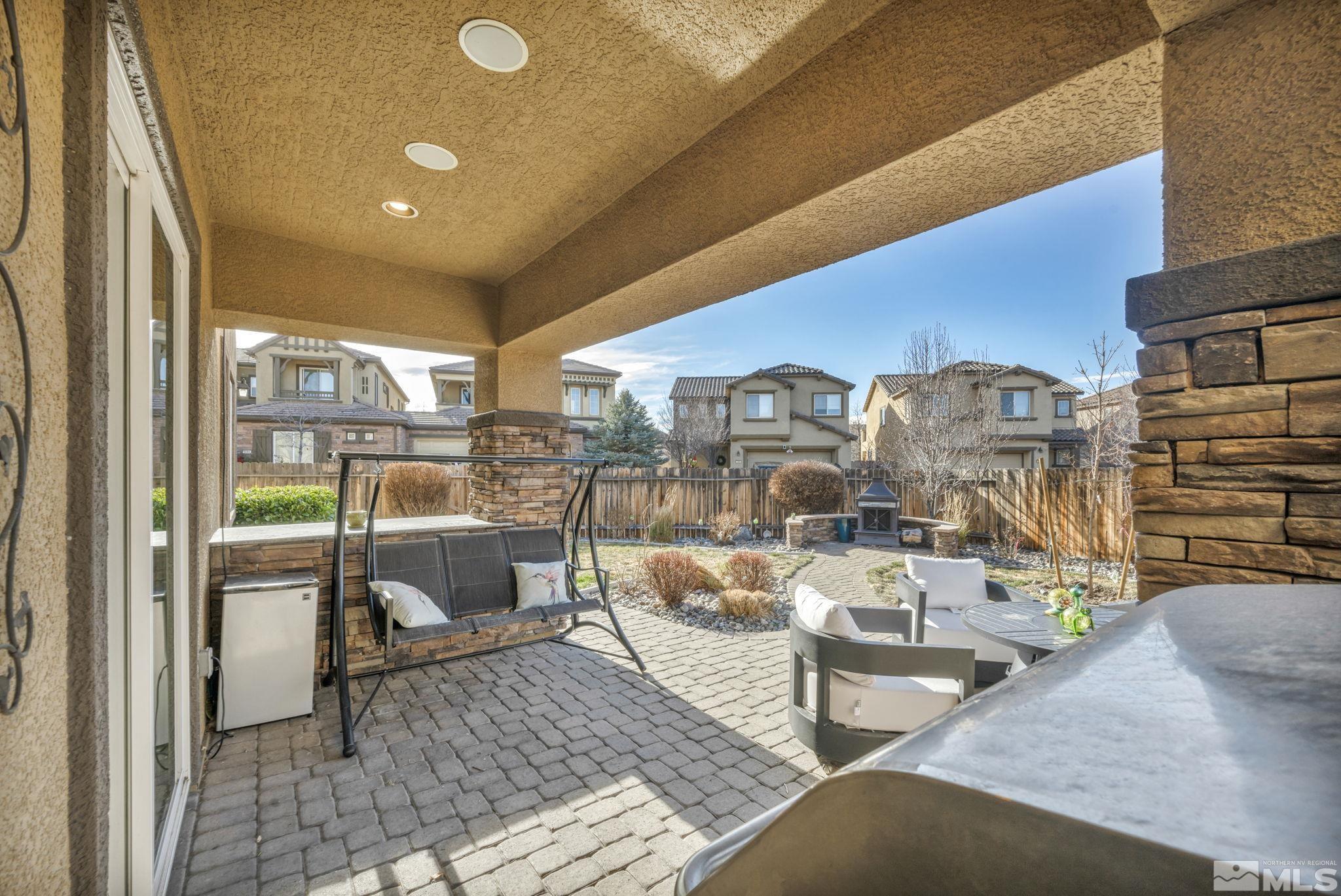 10895 Serratina Dr Property Photo 36
