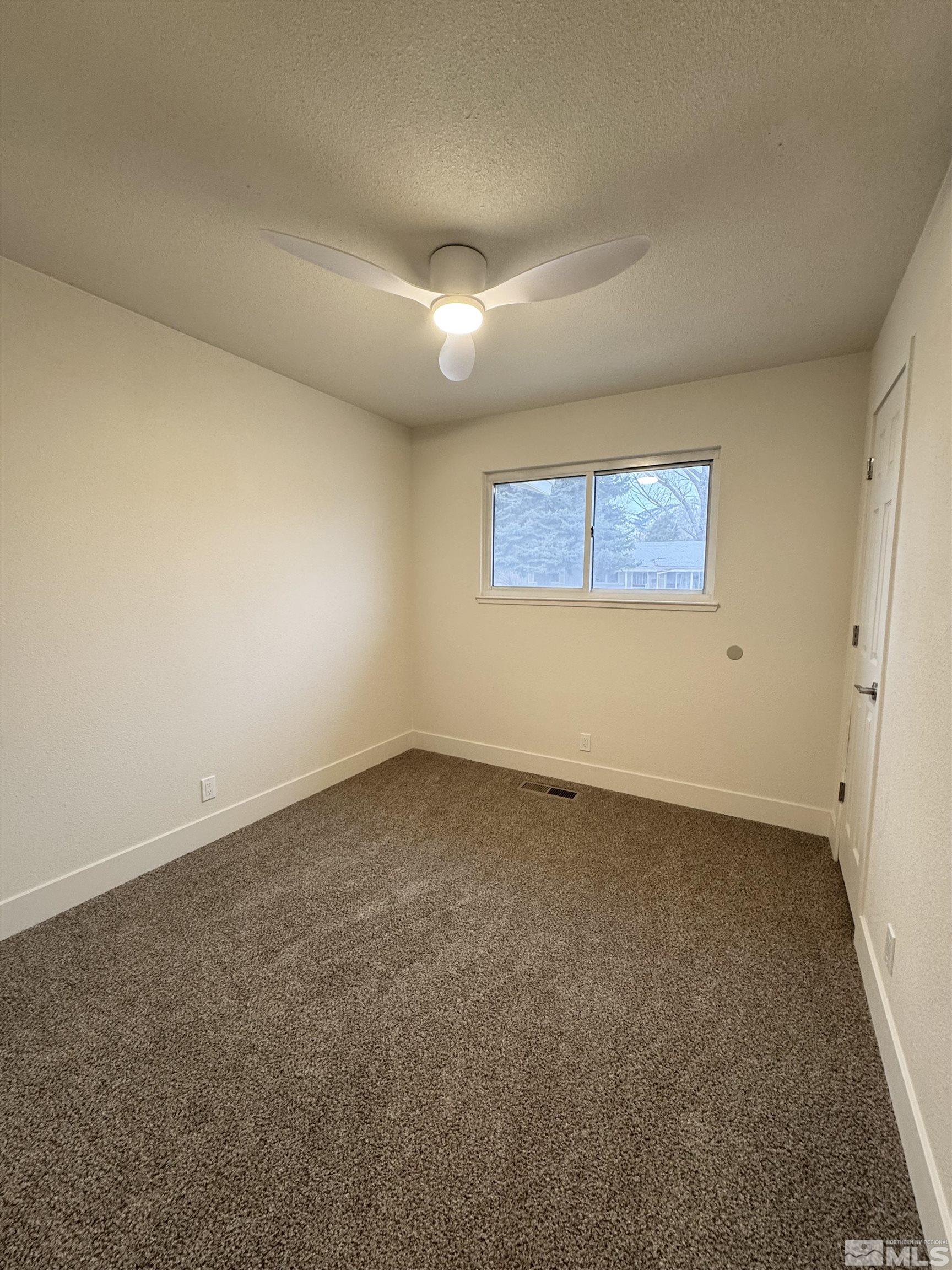 2305 Harriett Dr Property Photo 7