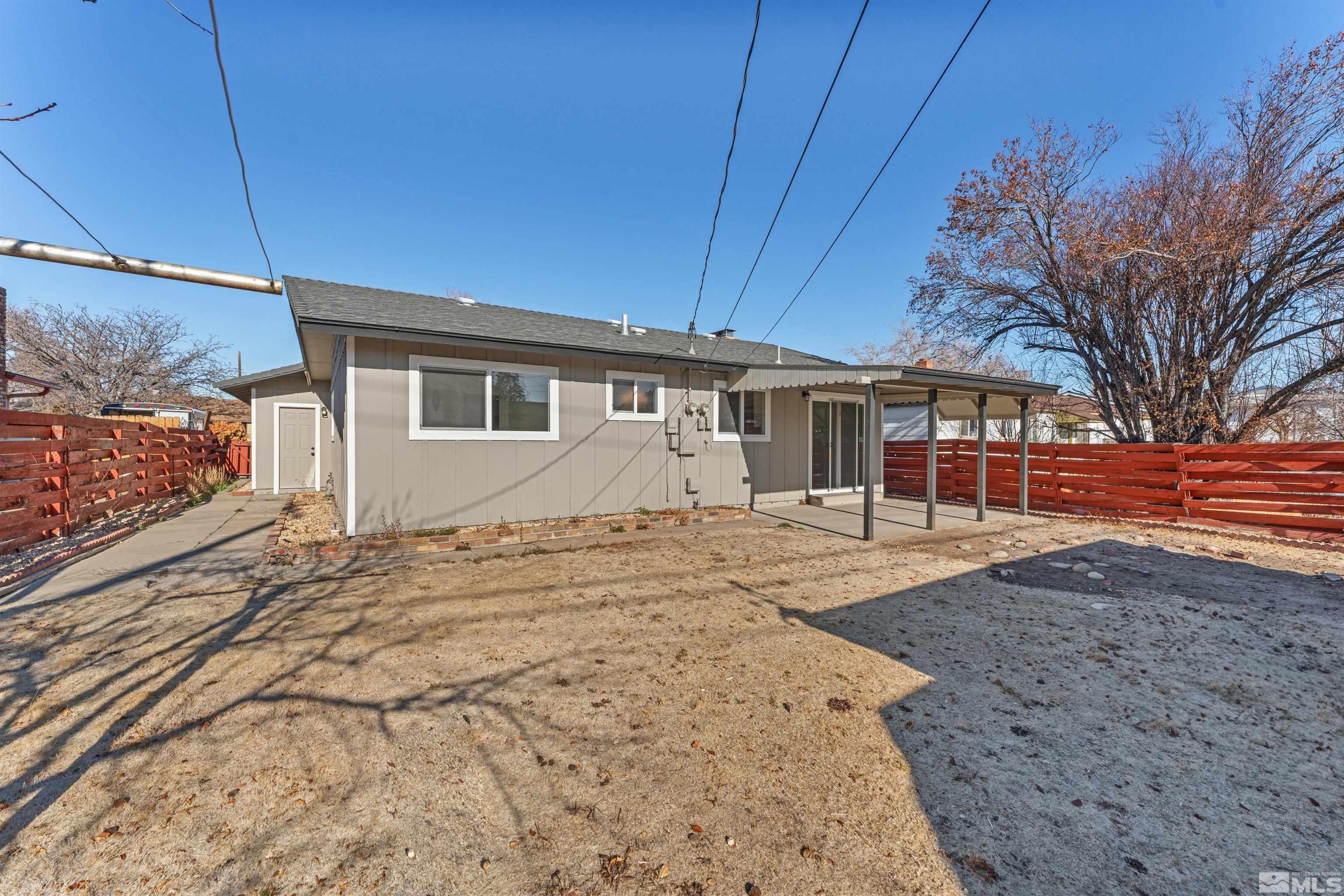 1642 Stewart St Property Photo 26