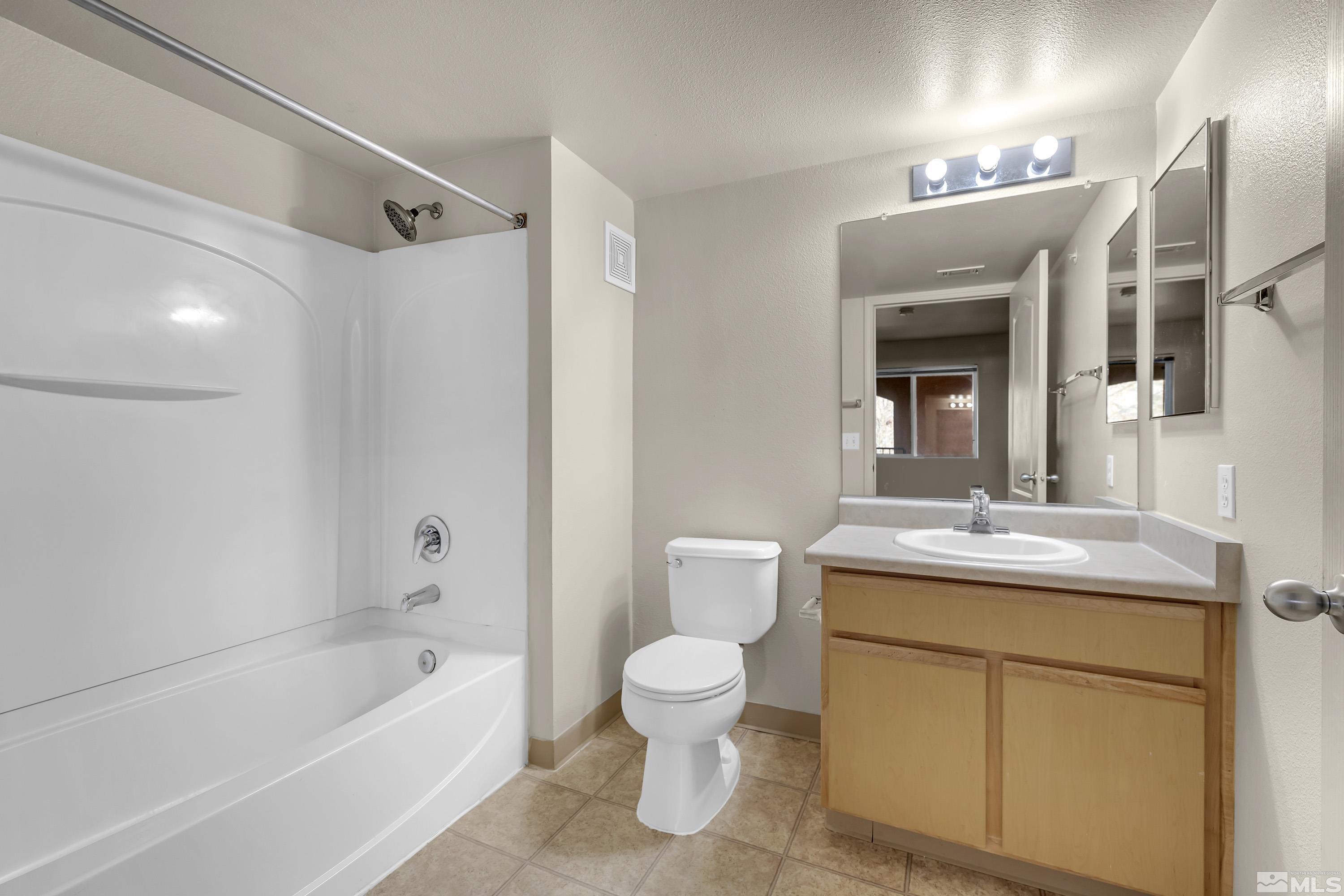 6850 Sharlands Avenue Property Photo 20