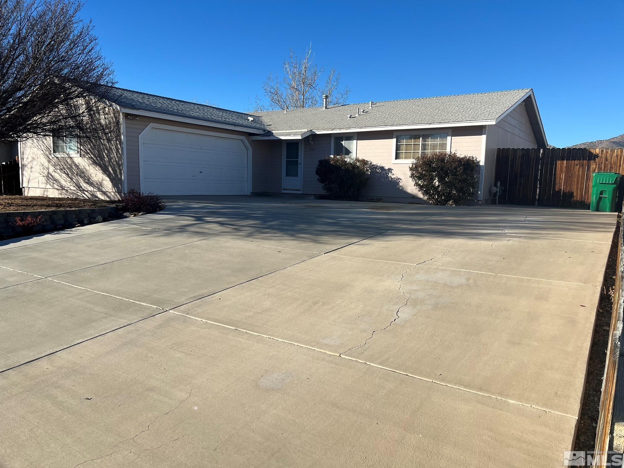 553 Yellow Jacket Road Property Photo 1