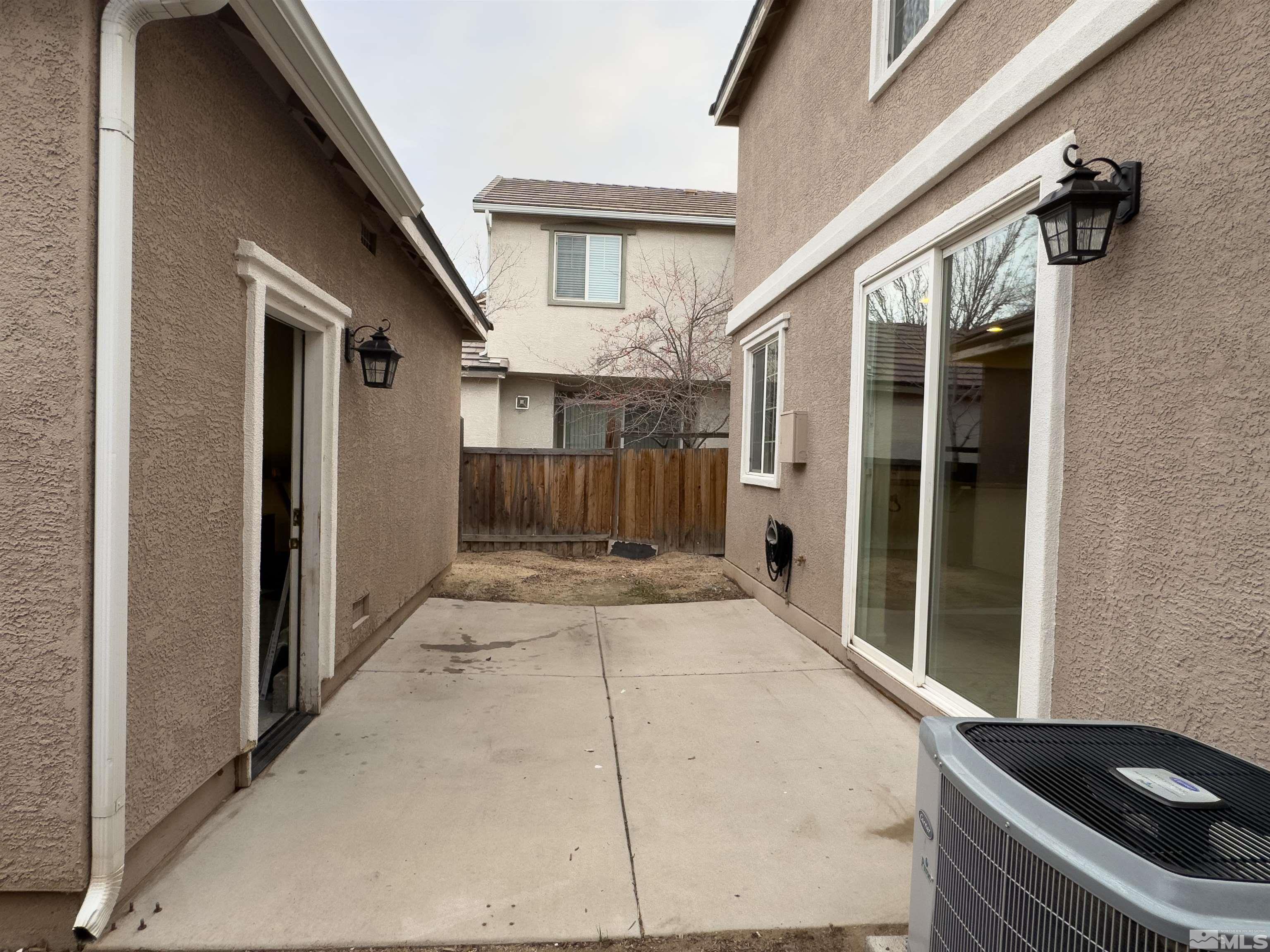 3850 Artadi Dr Property Photo 29