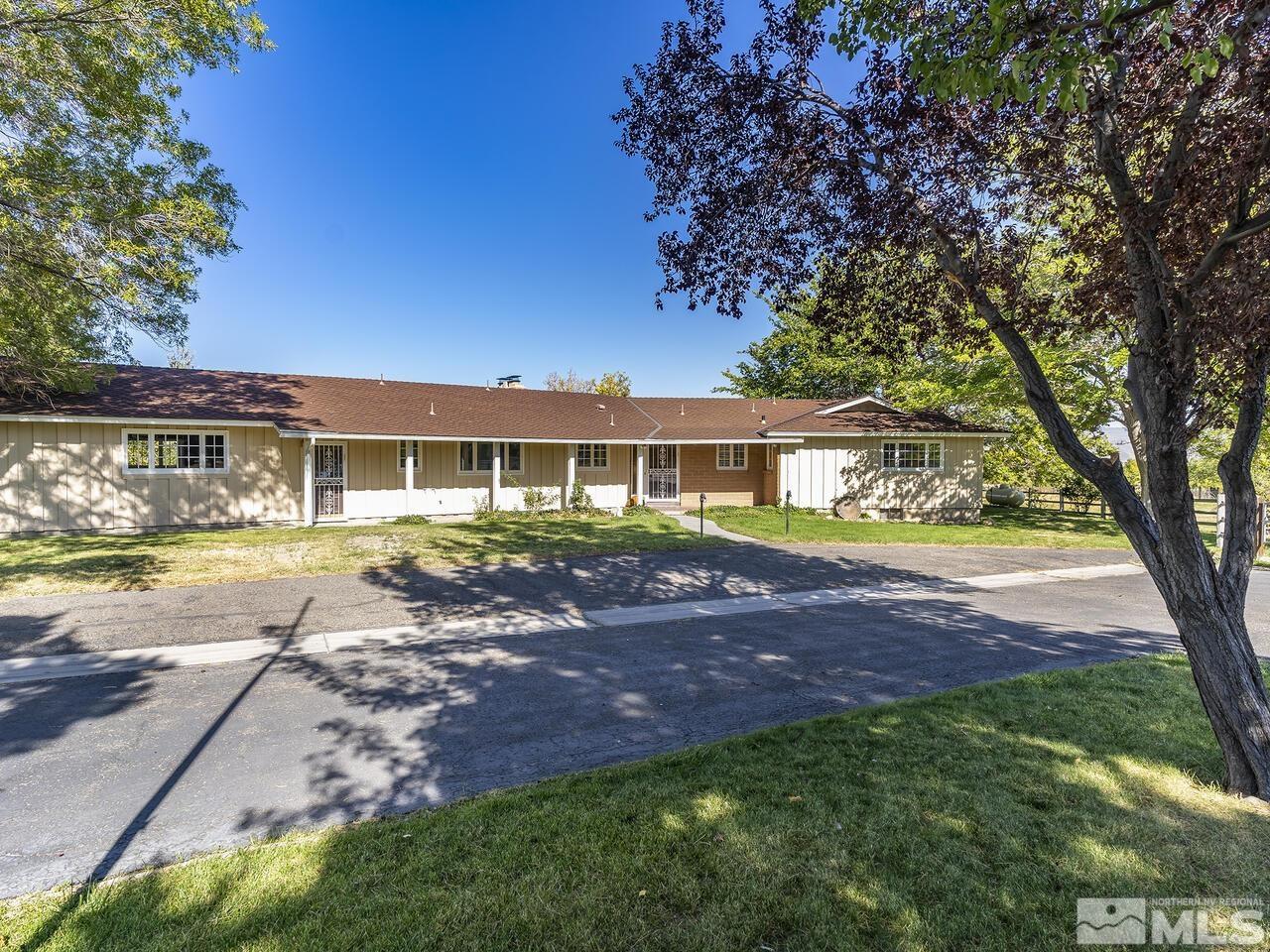 2475 Faretto Ln Property Photo 4