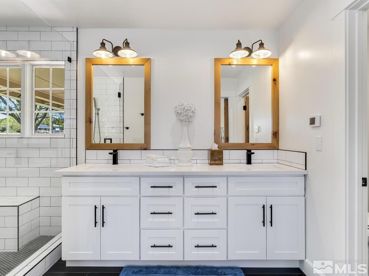 2475 Faretto Ln Property Photo 14