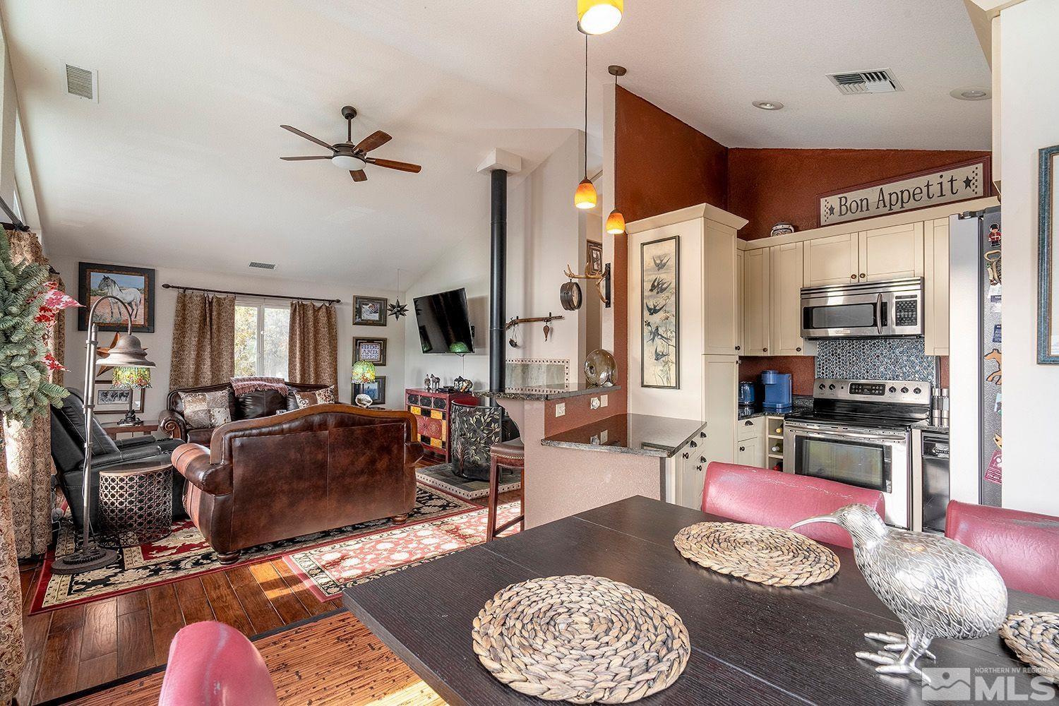 2470 Cartwright Rd Property Photo 10