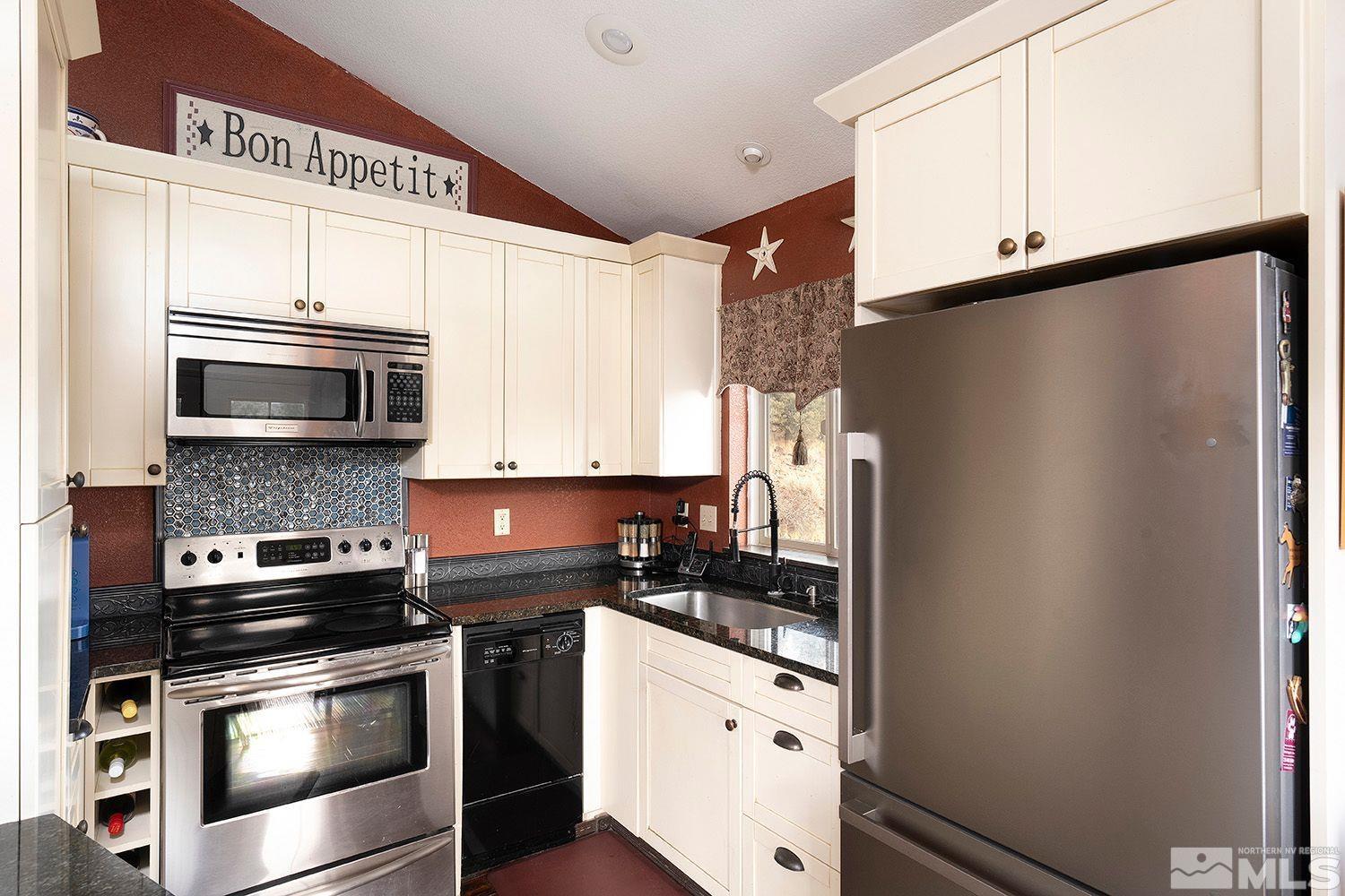 2470 Cartwright Rd Property Photo 15
