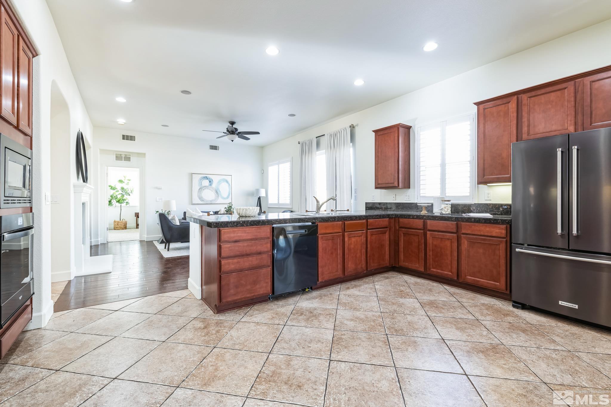 4296 Black Hills Dr Property Photo 10