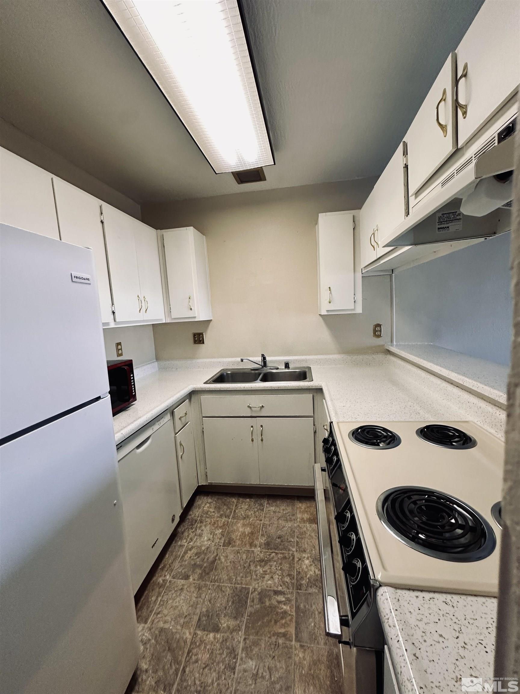 2555 Clear Acre Ln Property Photo 1