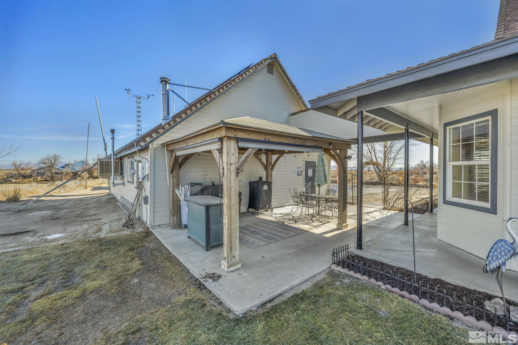 5650 S Allen Property Photo 4