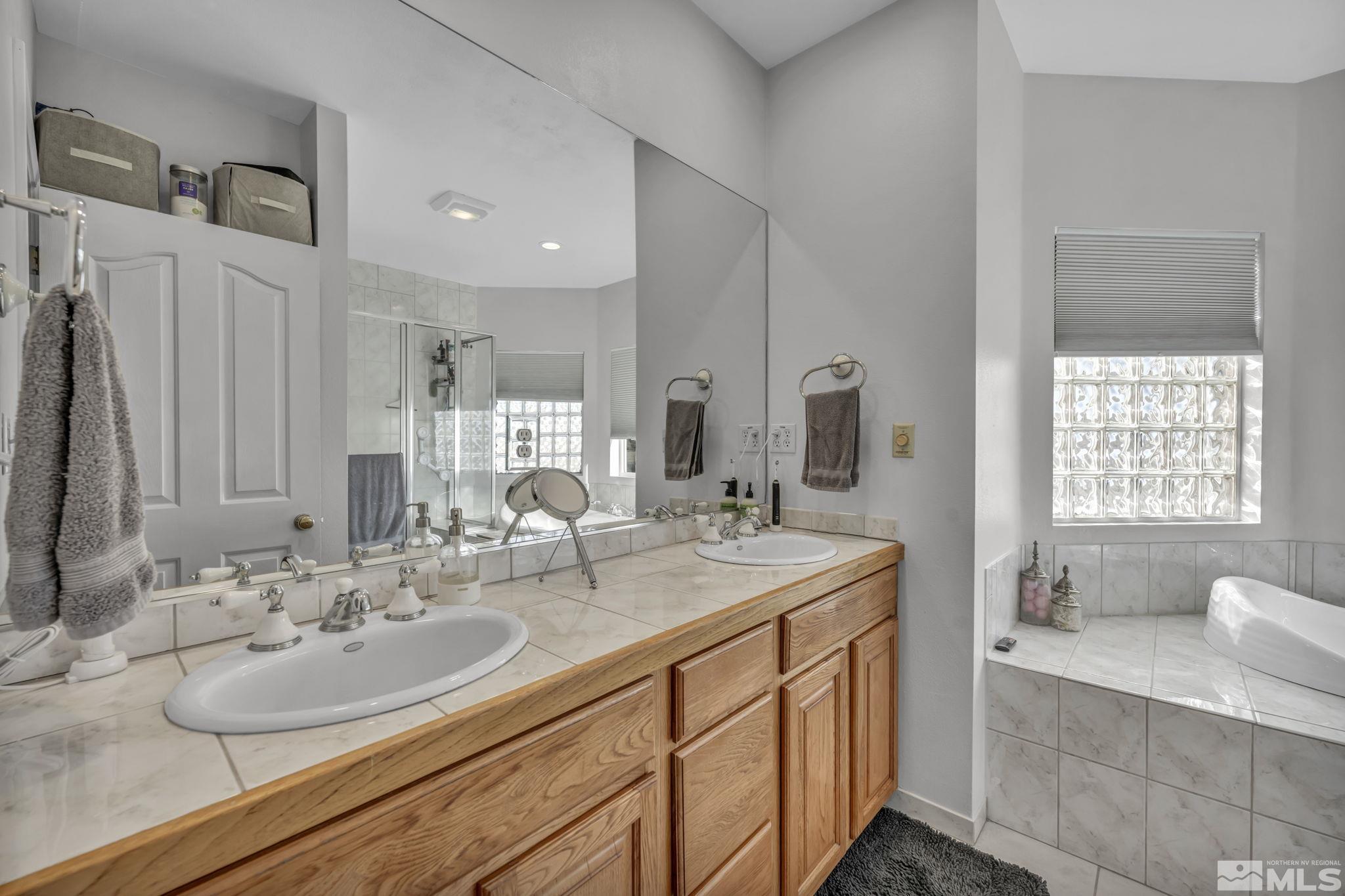5650 S Allen Property Photo 10
