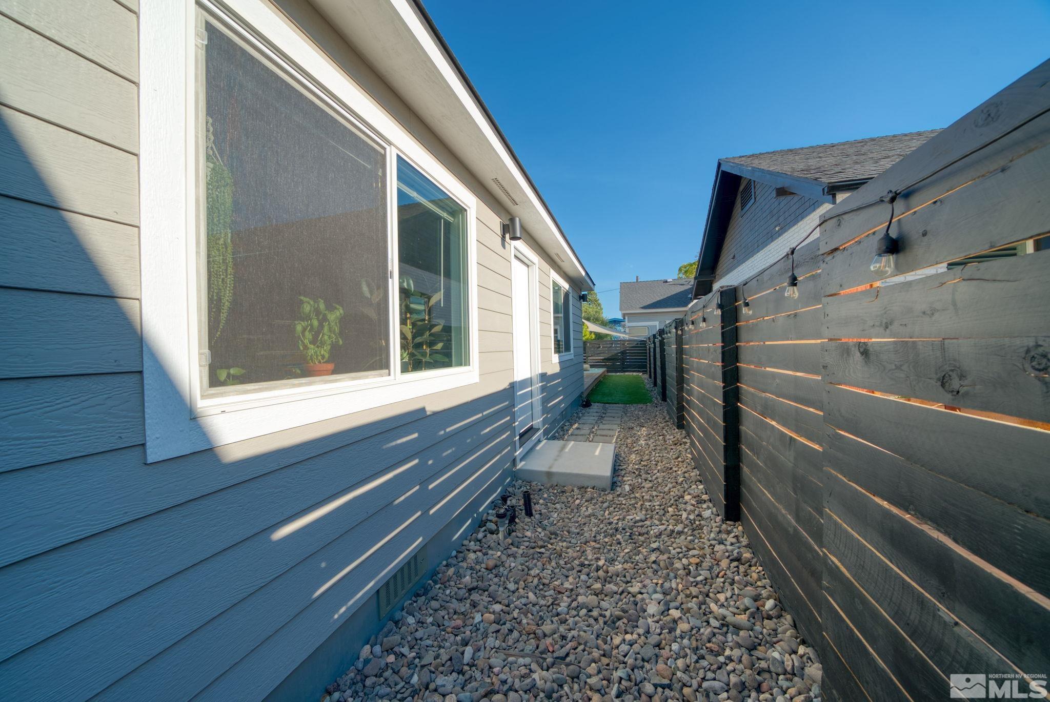 536 Sinclair Property Photo 17