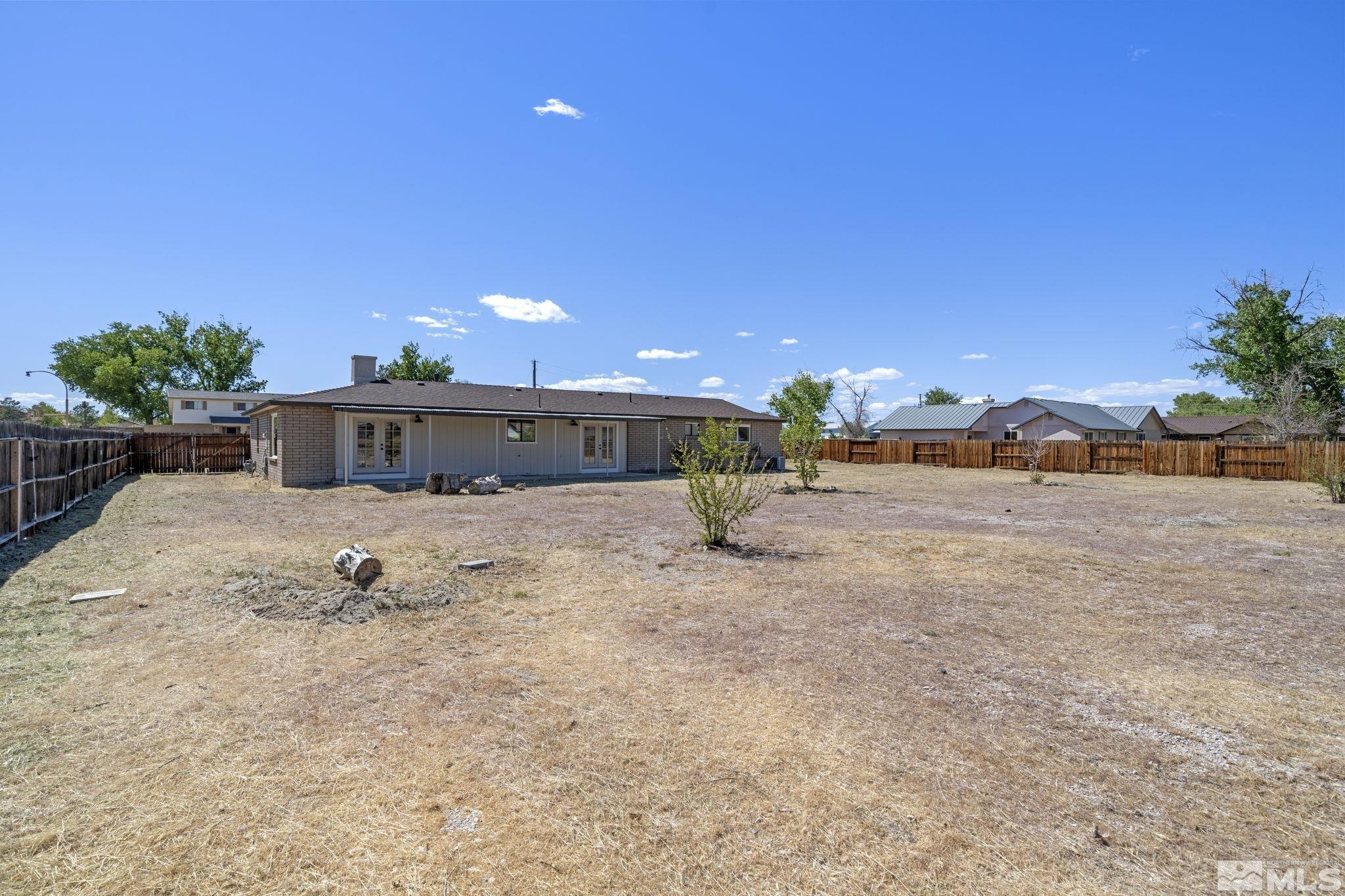 684 Carson River Dr Property Photo 23
