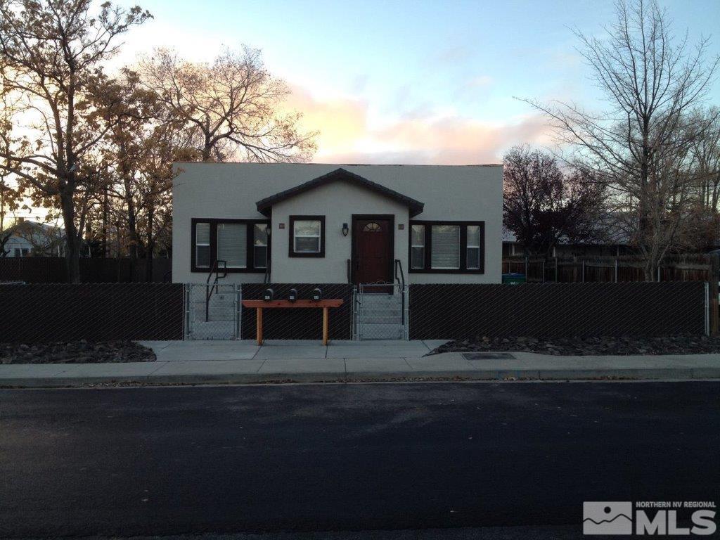 462 Laurel Street Property Photo 1