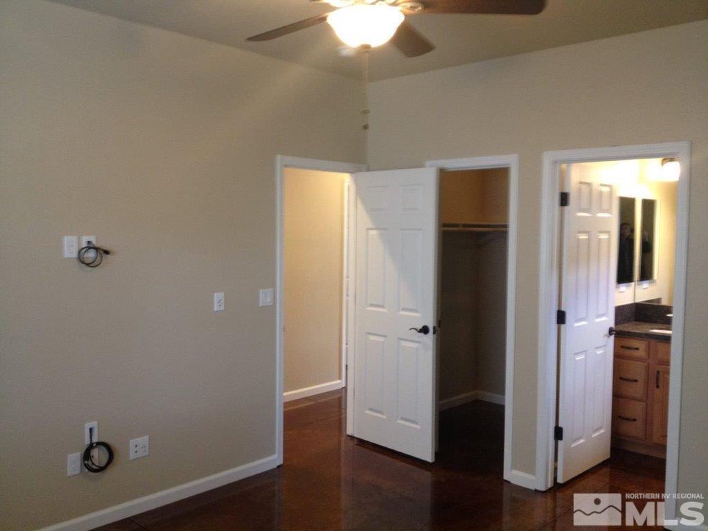 462 Laurel Street Property Photo 6