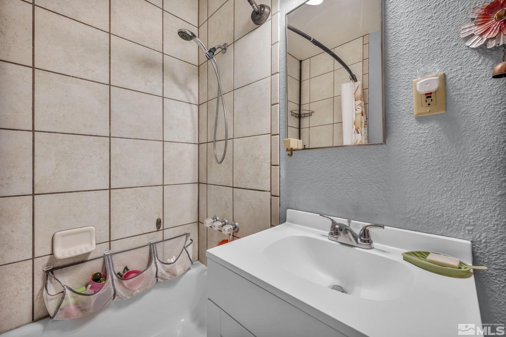 525 Nadine Dr Property Photo 25