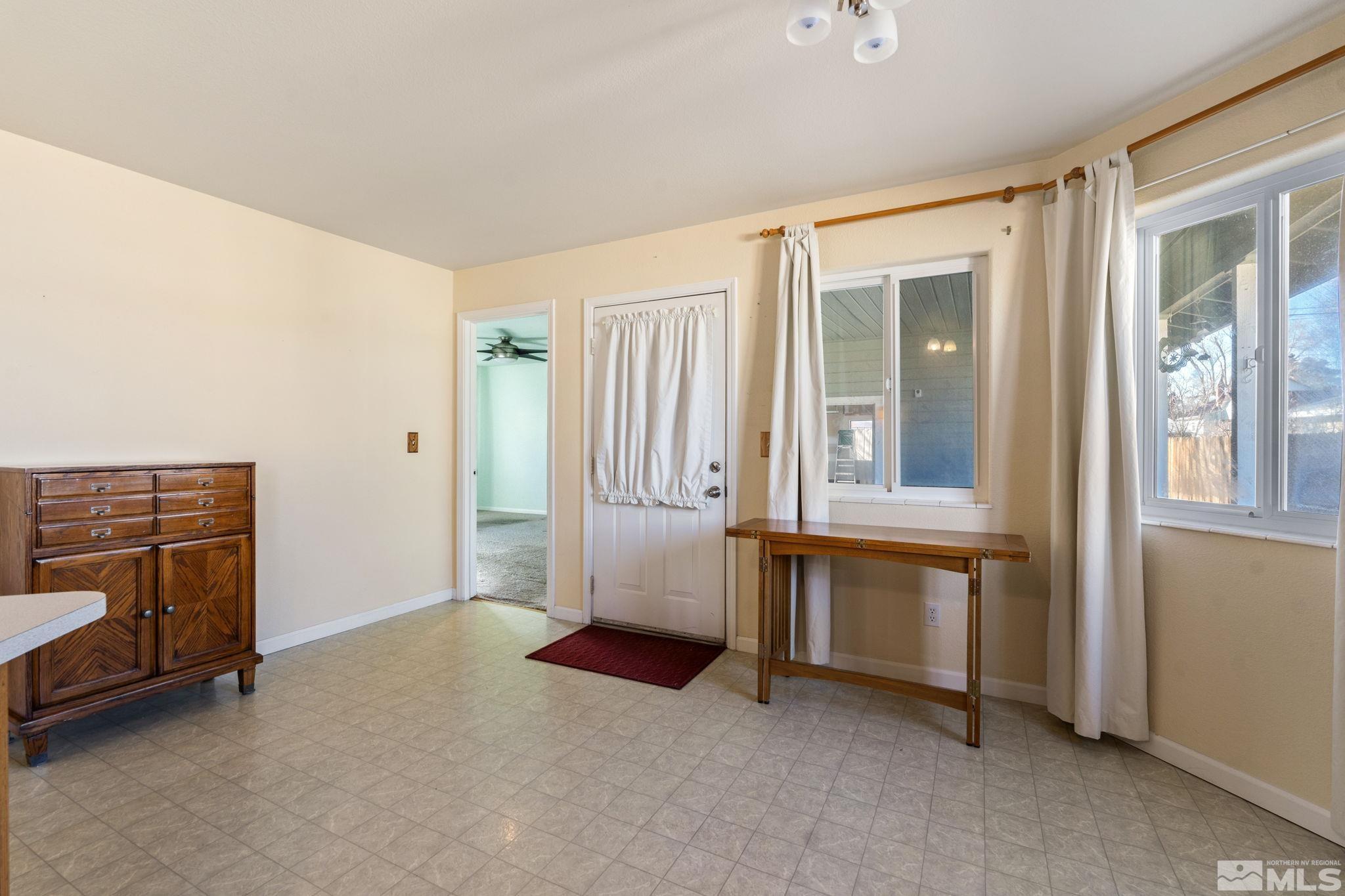 15 N California St Property Photo 15