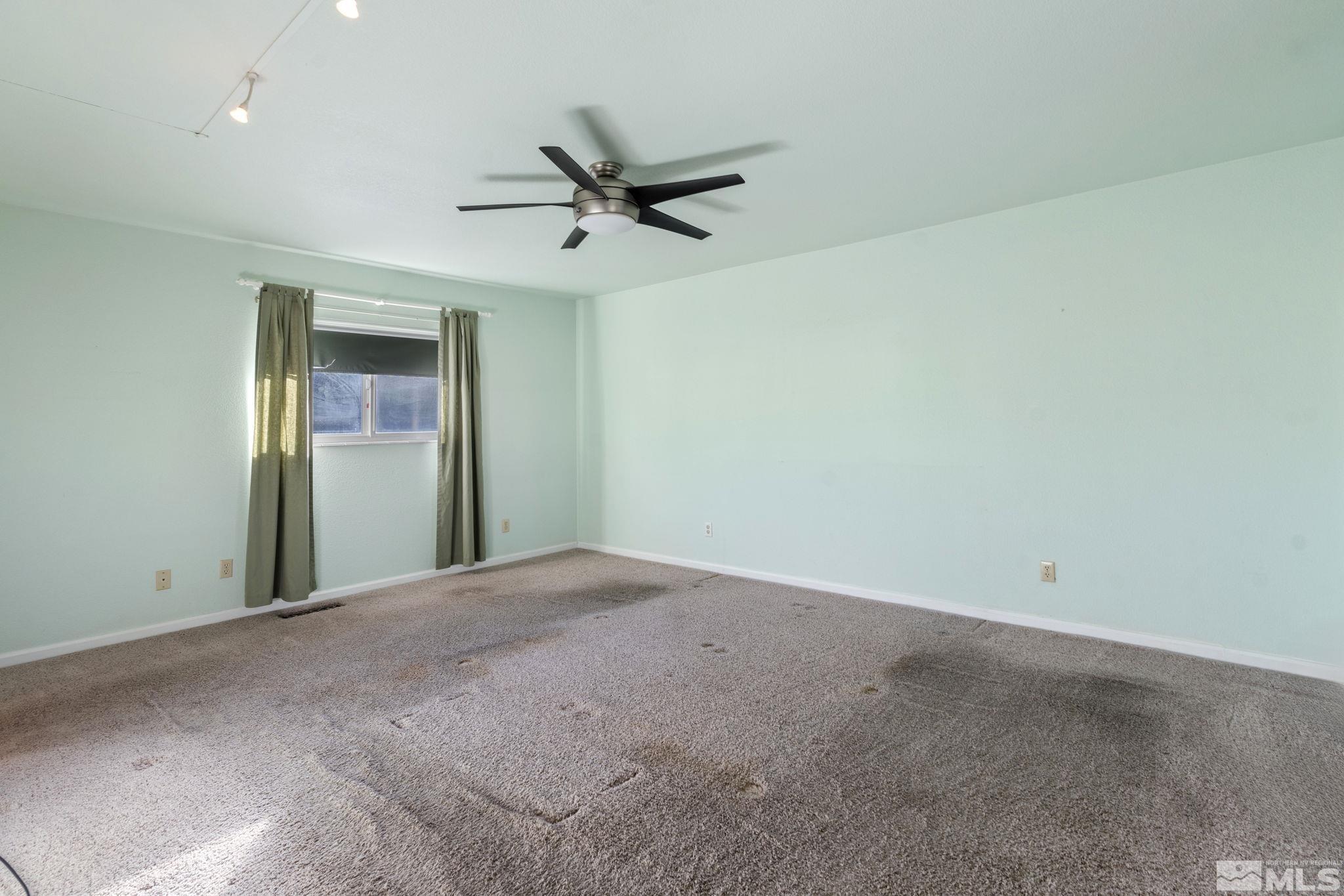 15 N California St Property Photo 17
