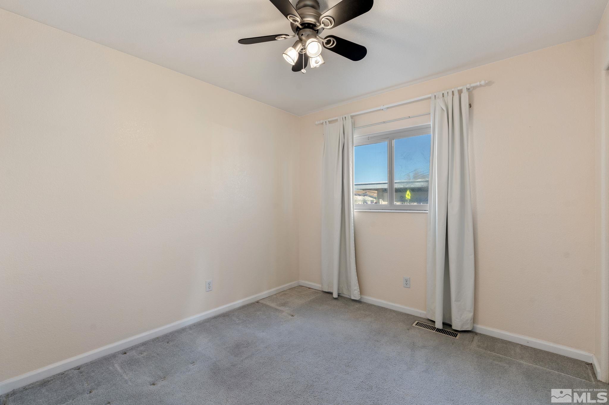 15 N California St Property Photo 21