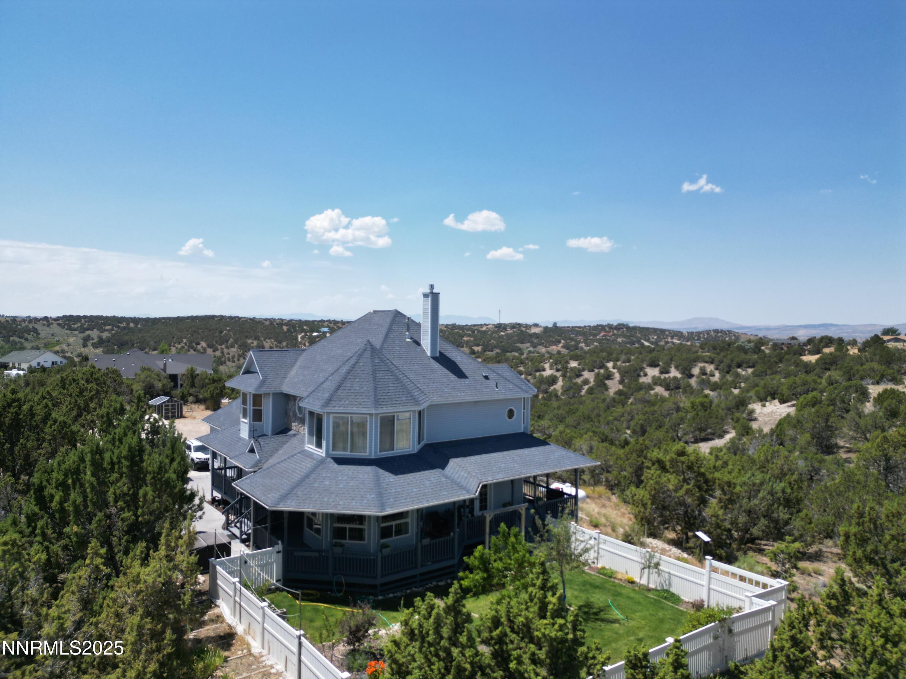 271 Greencrest Drive Property Photo 1