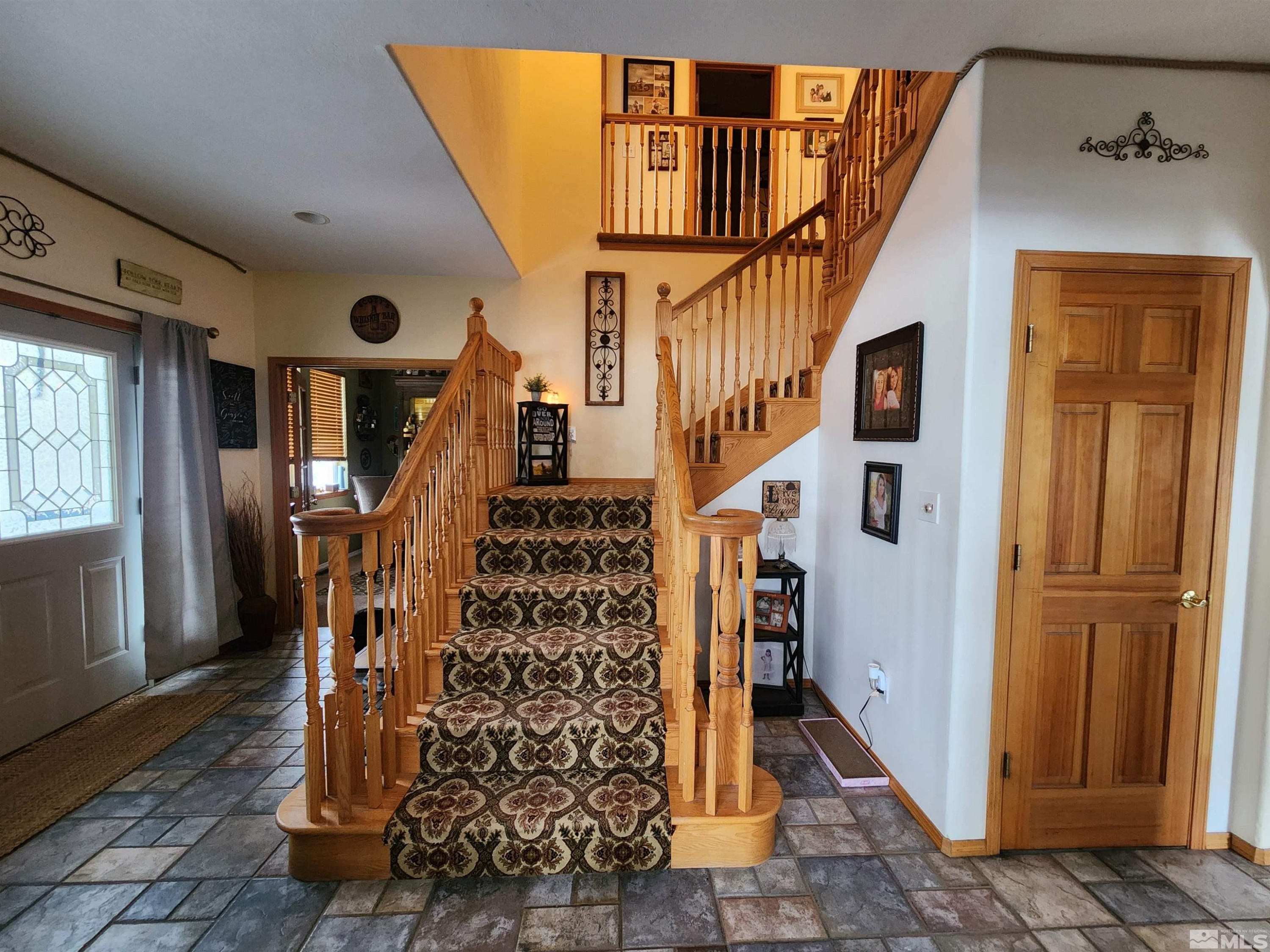 271 Greencrest Drive Property Photo 13