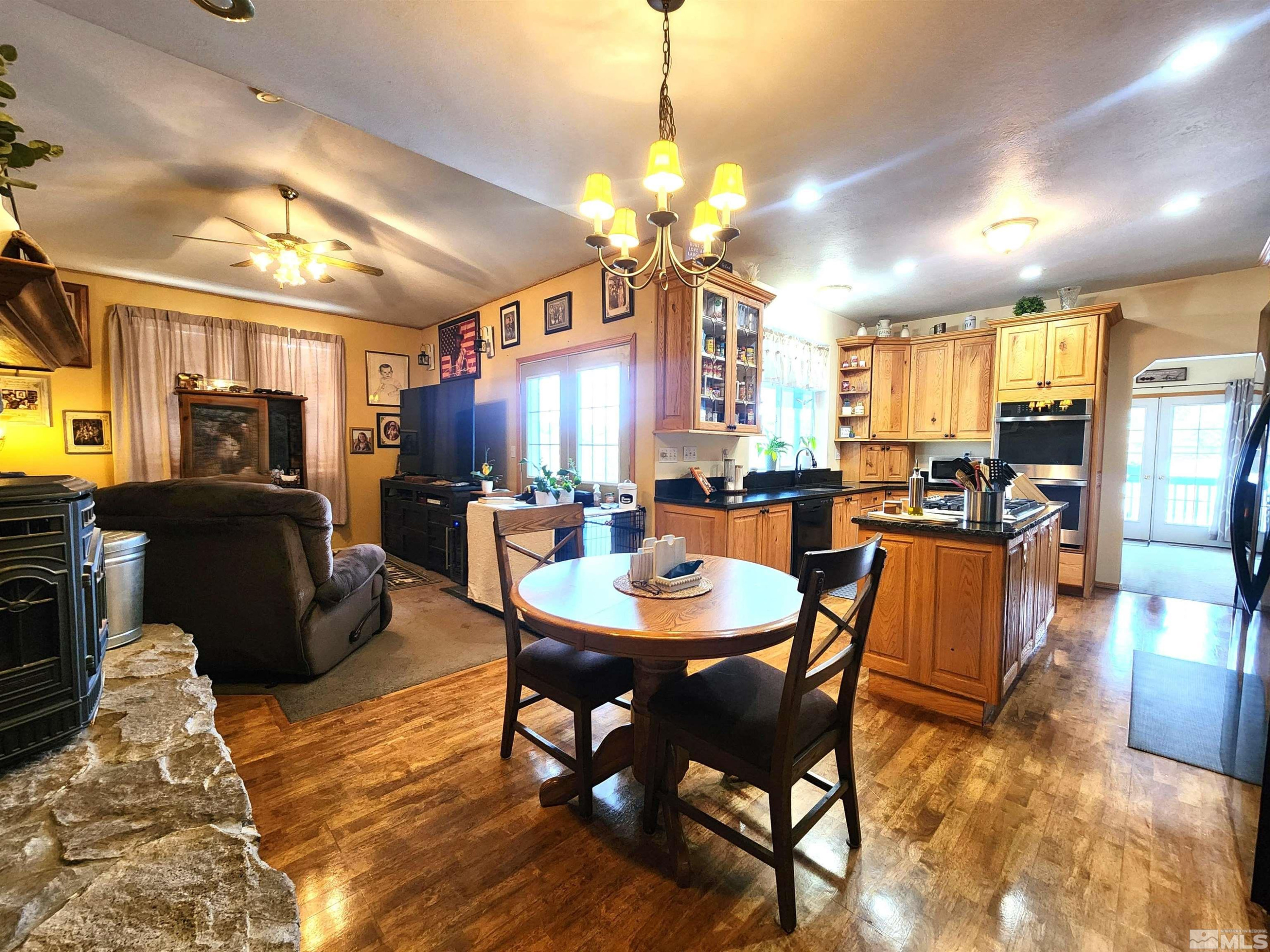 271 Greencrest Drive Property Photo 20