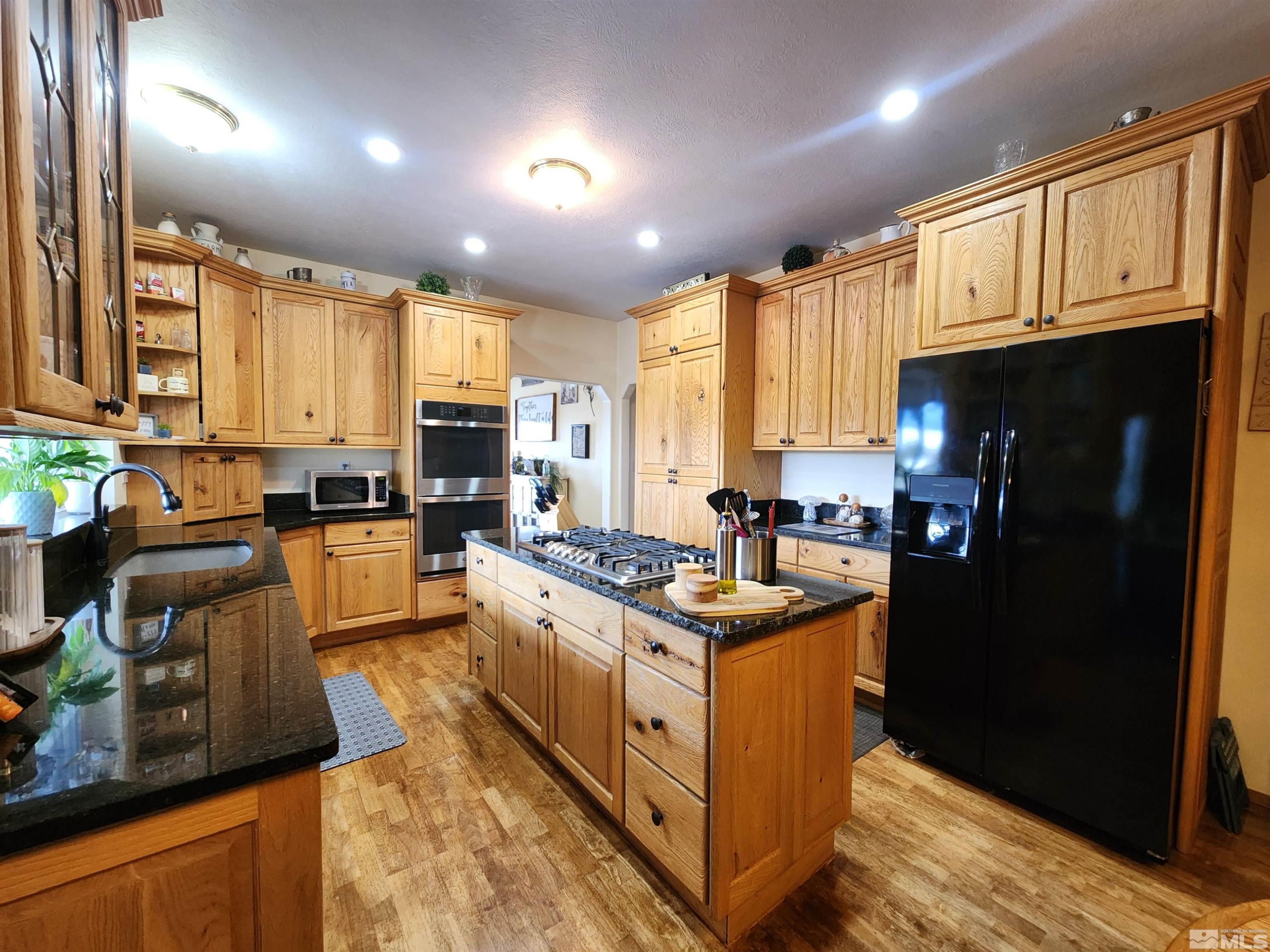 271 Greencrest Drive Property Photo 21