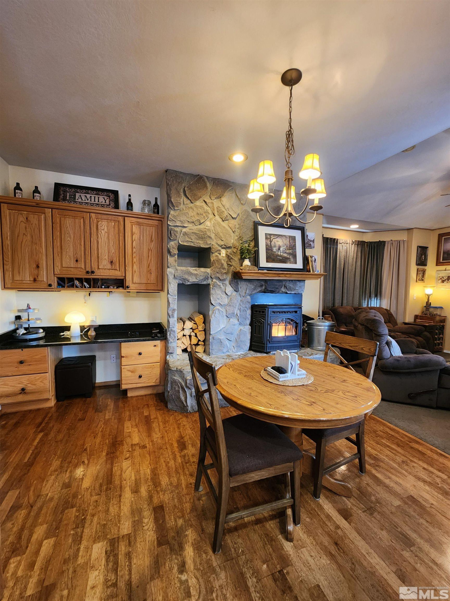 271 Greencrest Drive Property Photo 23