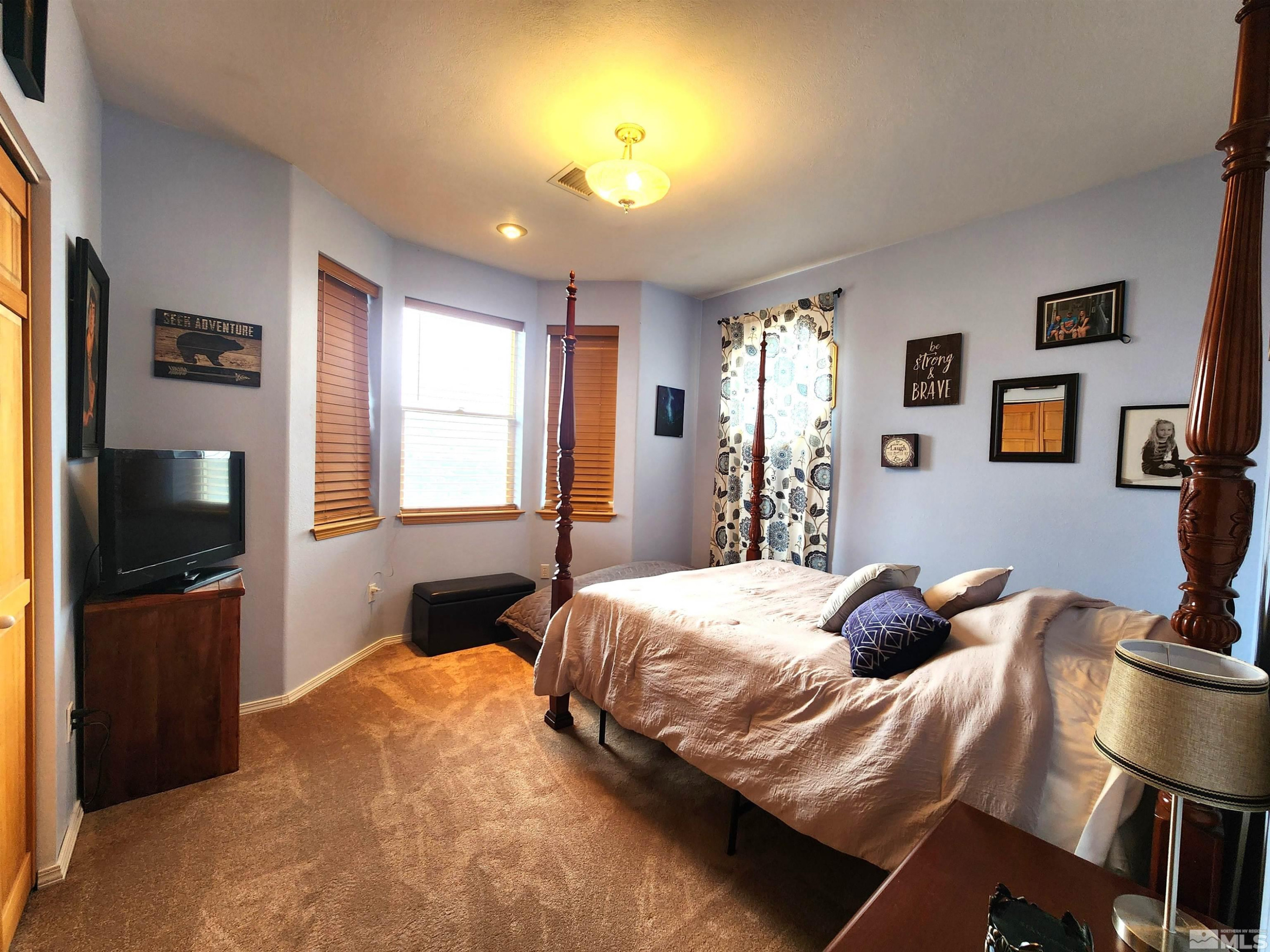271 Greencrest Drive Property Photo 37