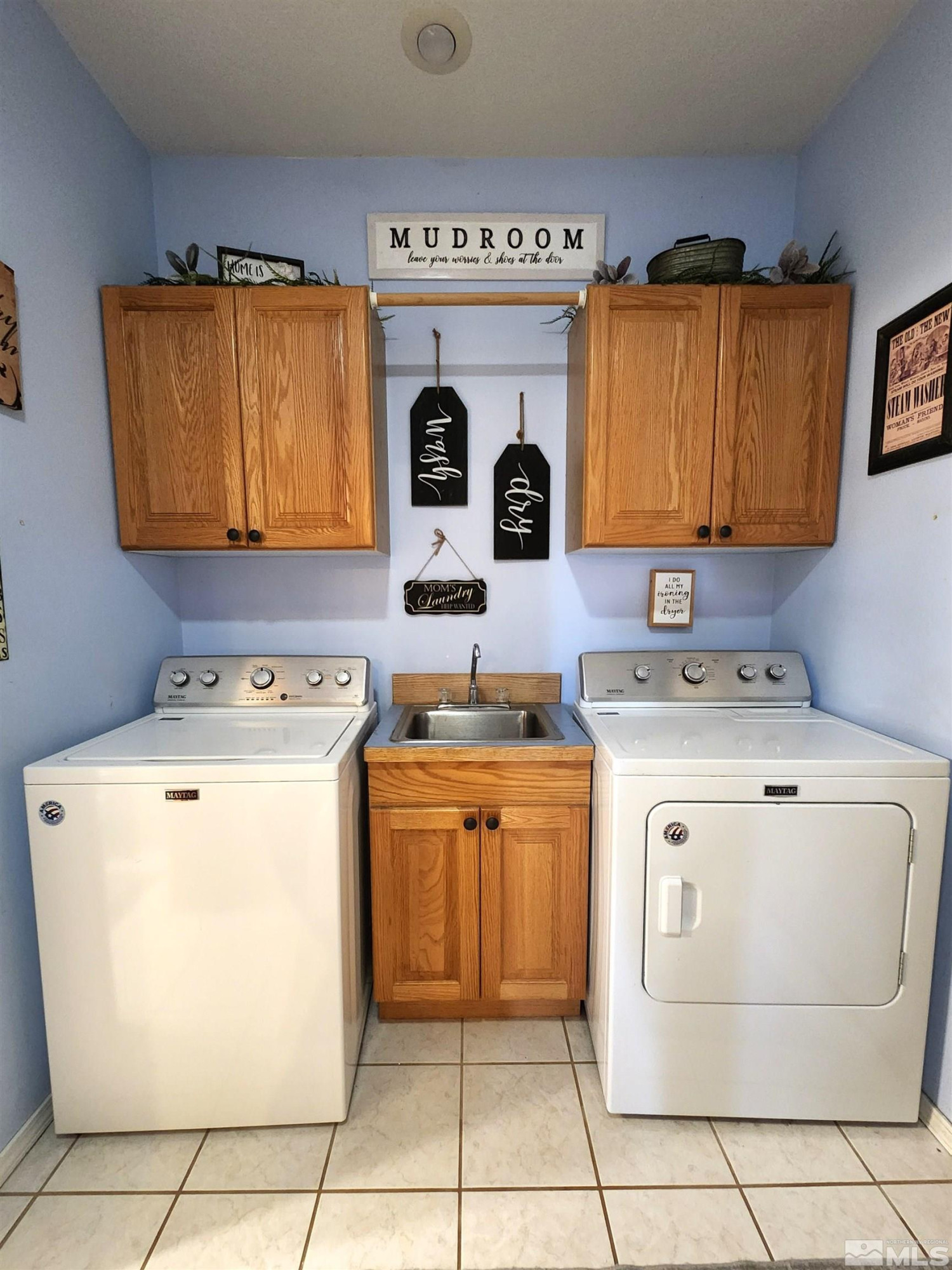 271 Greencrest Drive Property Photo 40