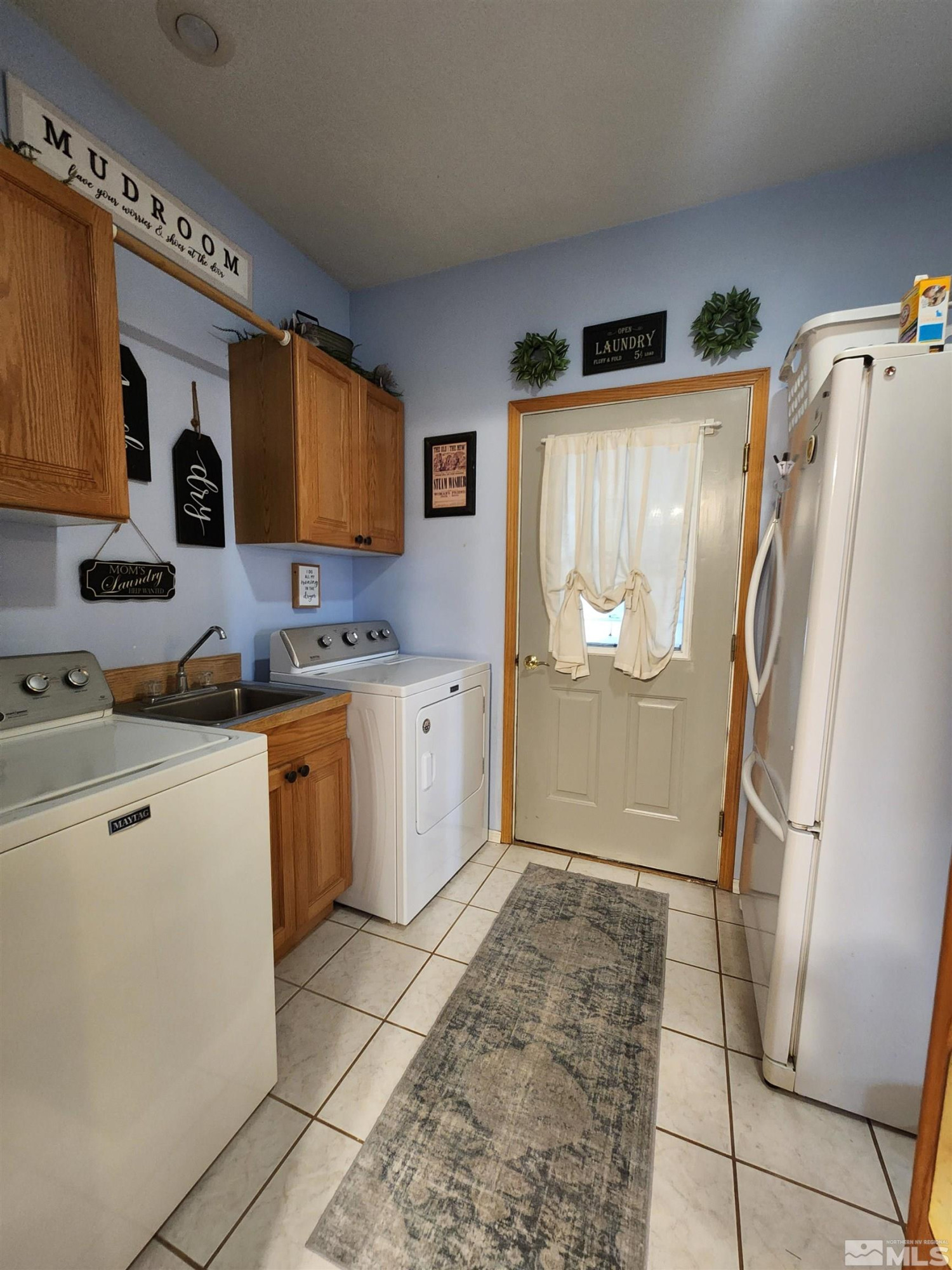 271 Greencrest Drive Property Photo 41