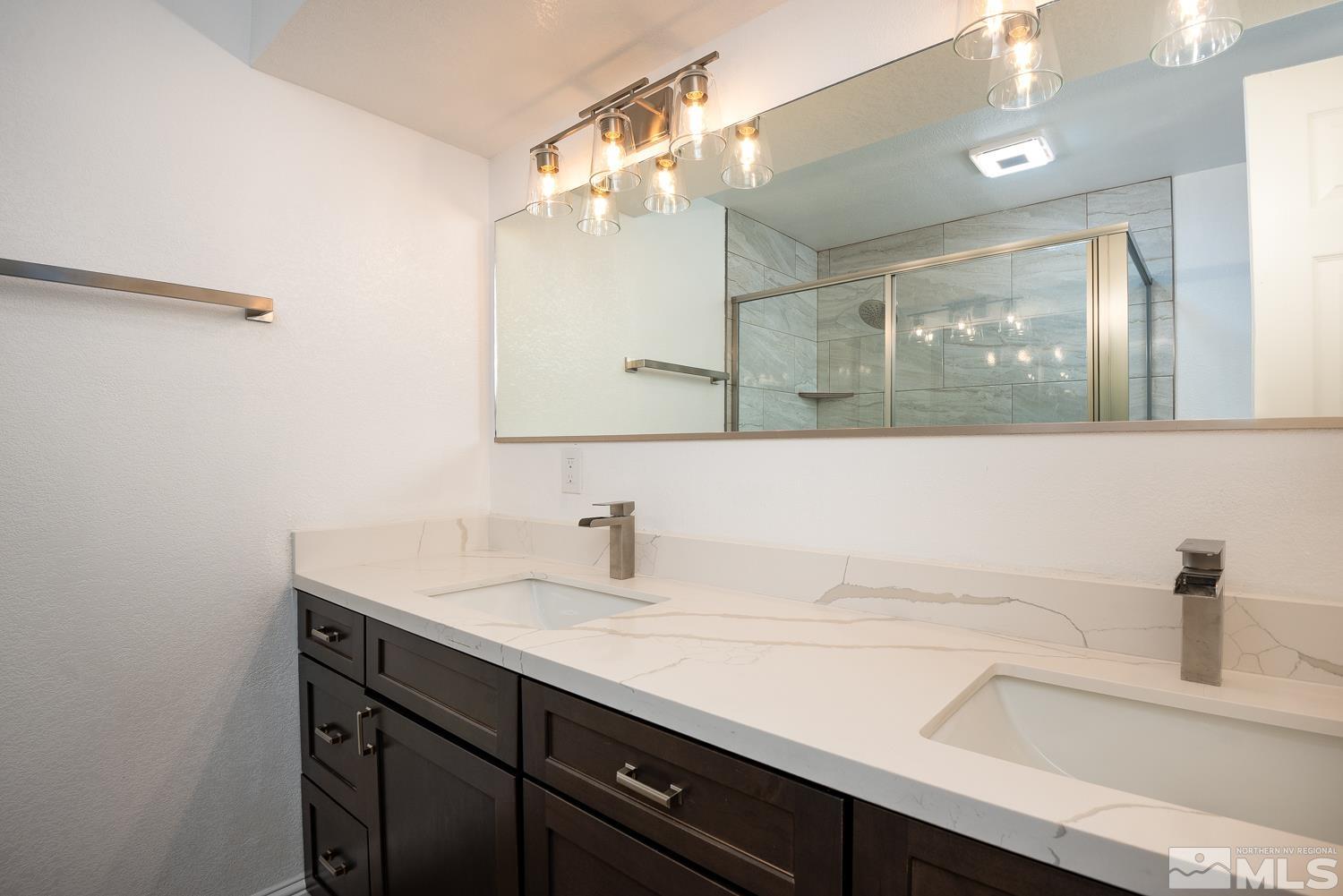 2812 Squires Street Property Photo 15