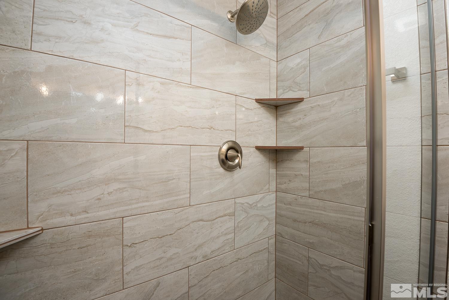 2812 Squires Street Property Photo 16