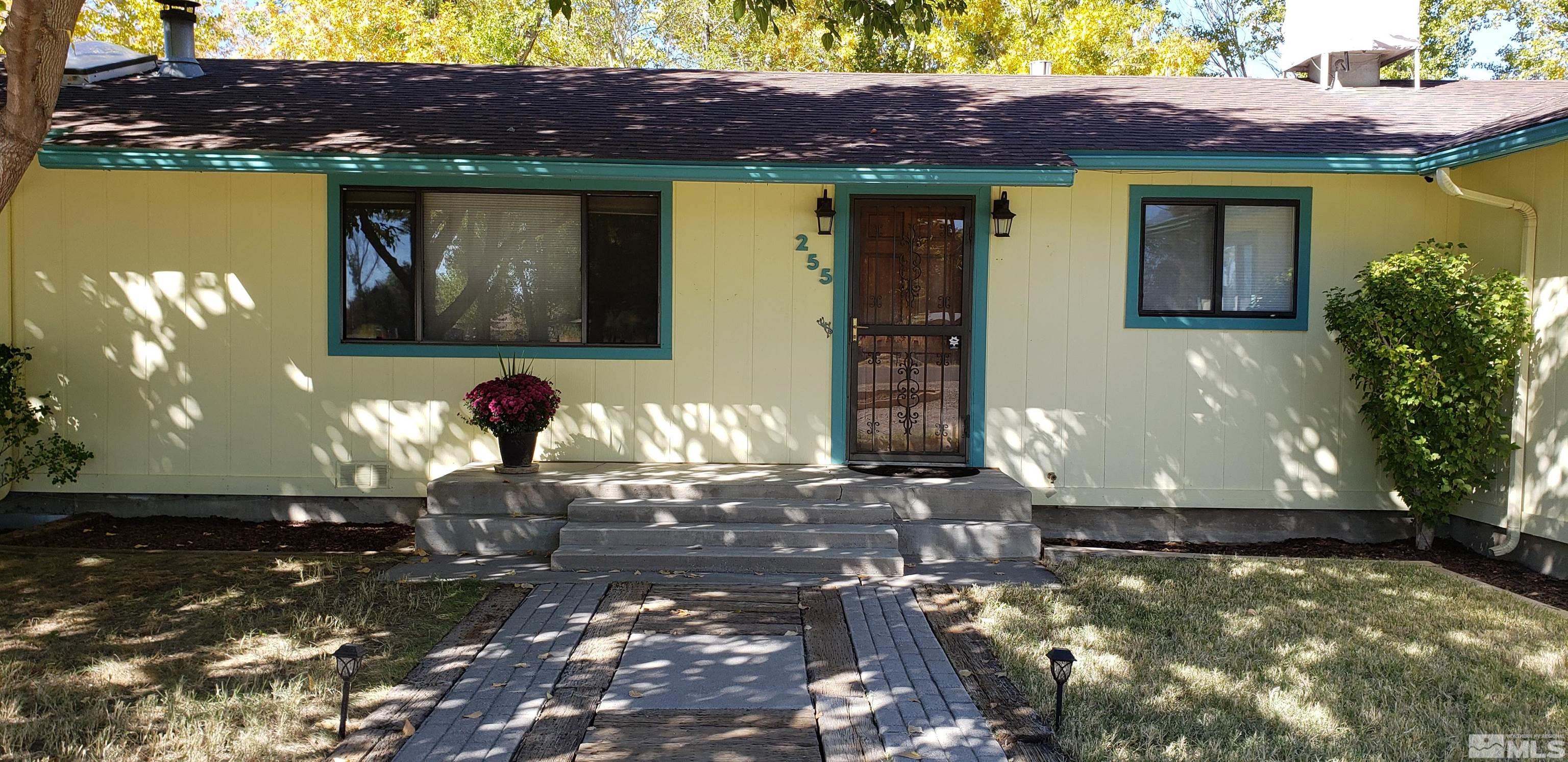 255 Drumm Ln Property Photo 2