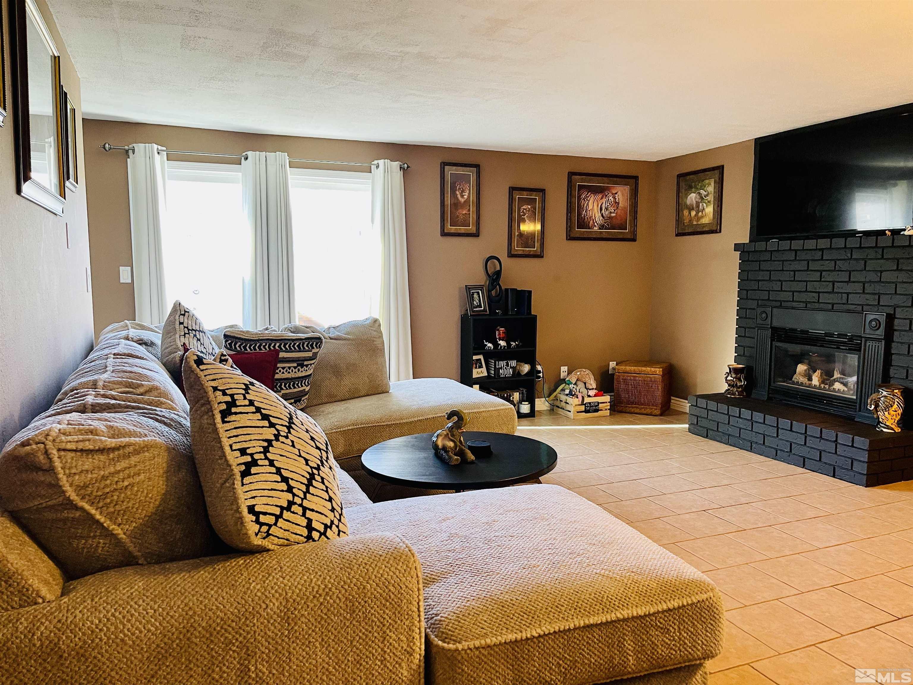 1323 Ashby Ct Property Photo 11