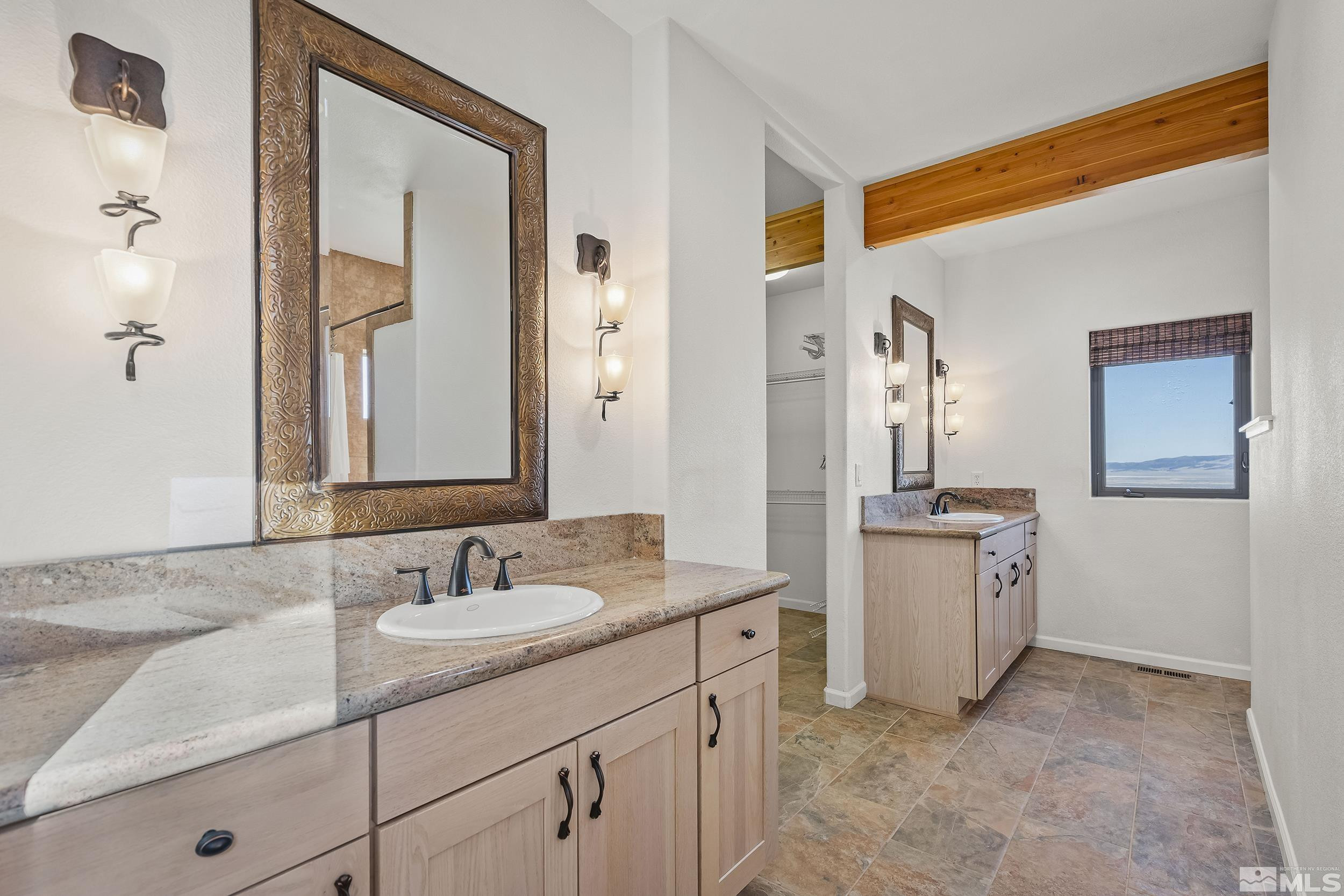 2330 Hillcrest Road Property Photo 14