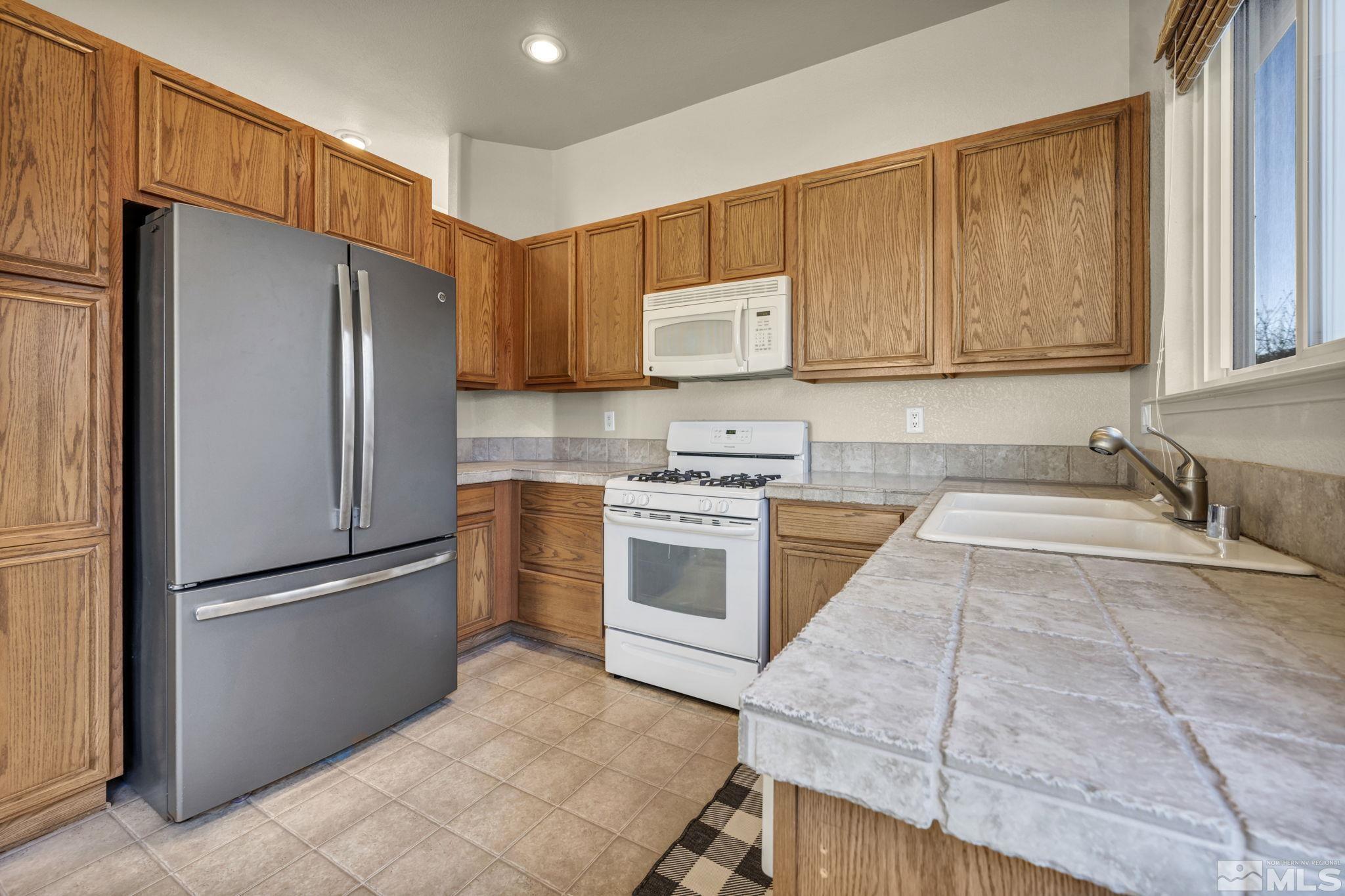 10055 Zephyr Heights Dr Property Photo 8