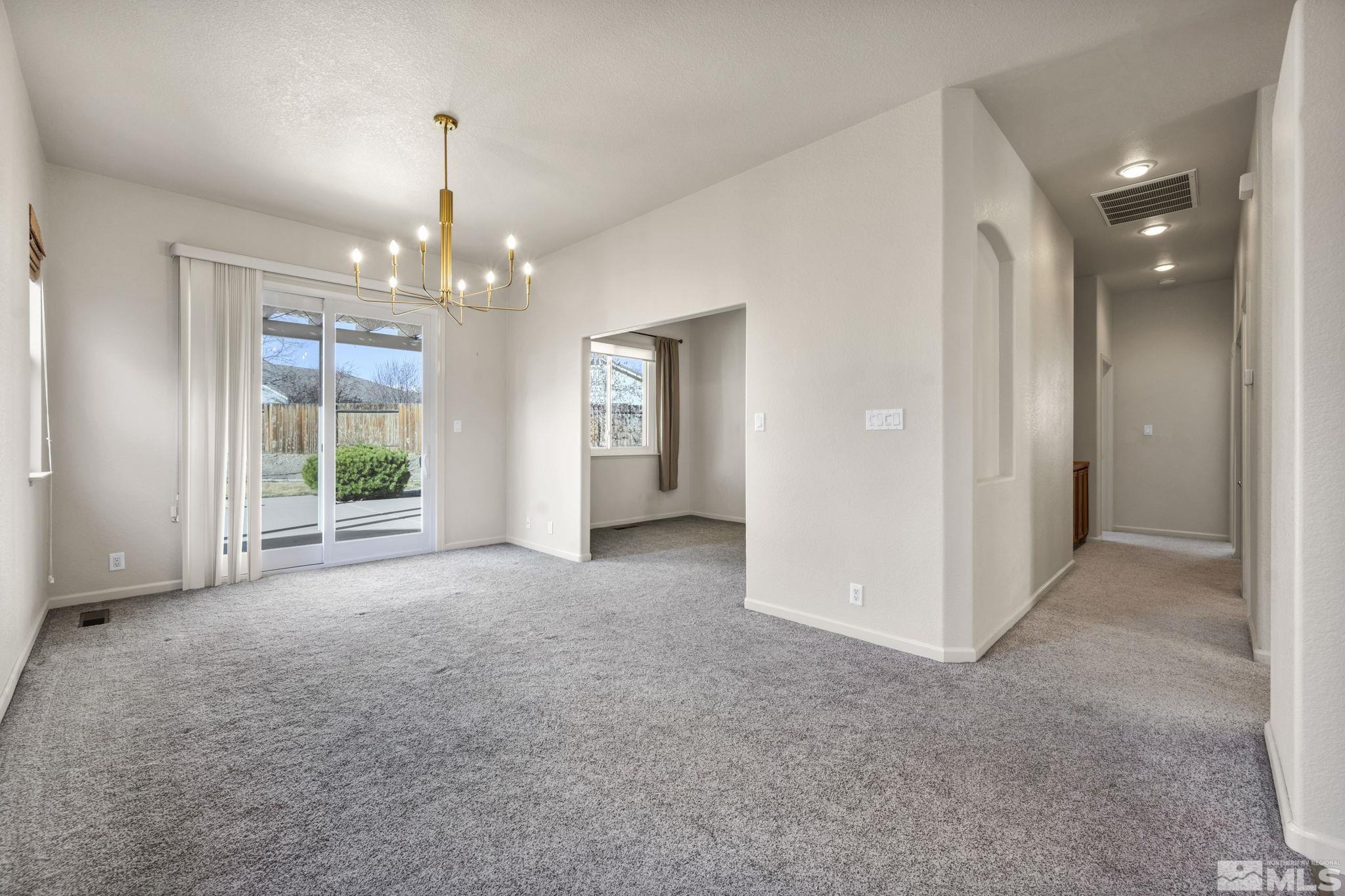 10055 Zephyr Heights Dr Property Photo 12