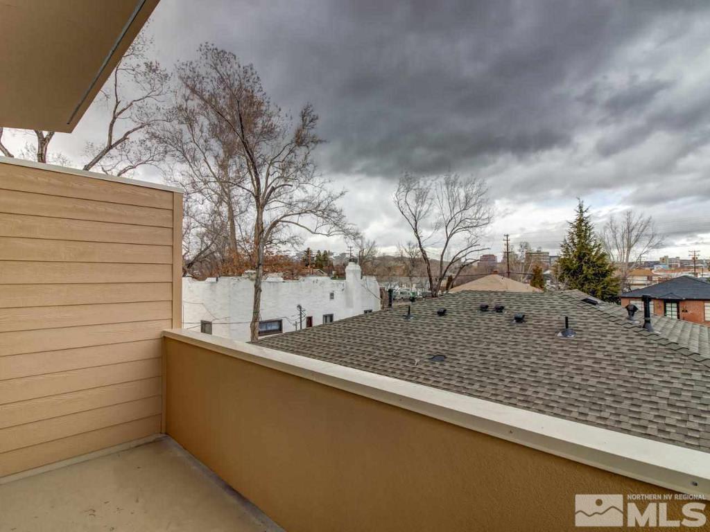 70 Caliente St Property Photo 15