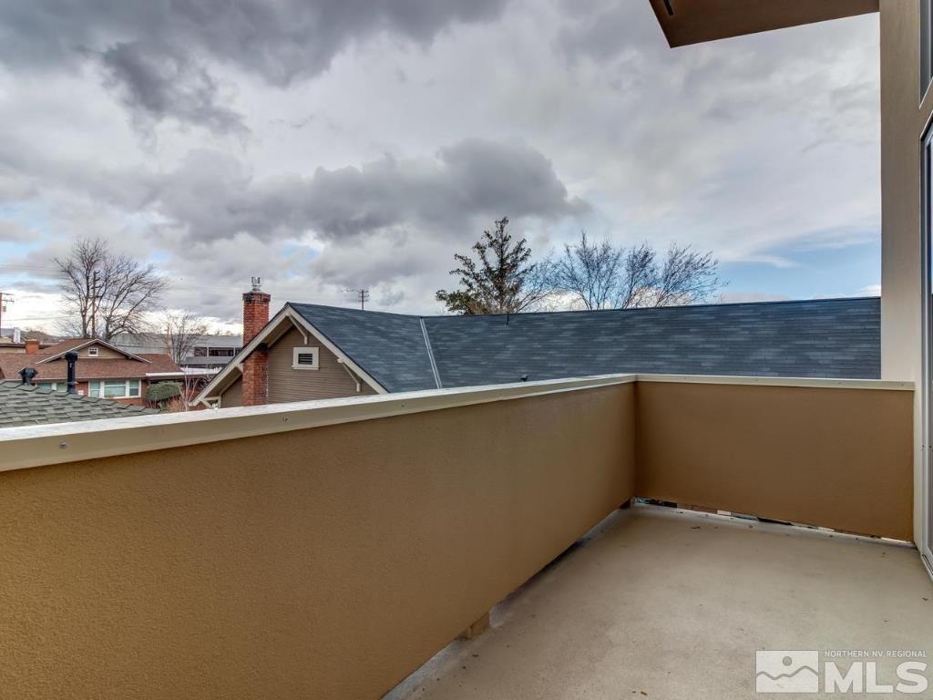 70 Caliente St Property Photo 16